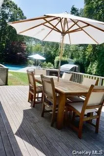 Side Deck off Kitchen Side Deck off Kitchen