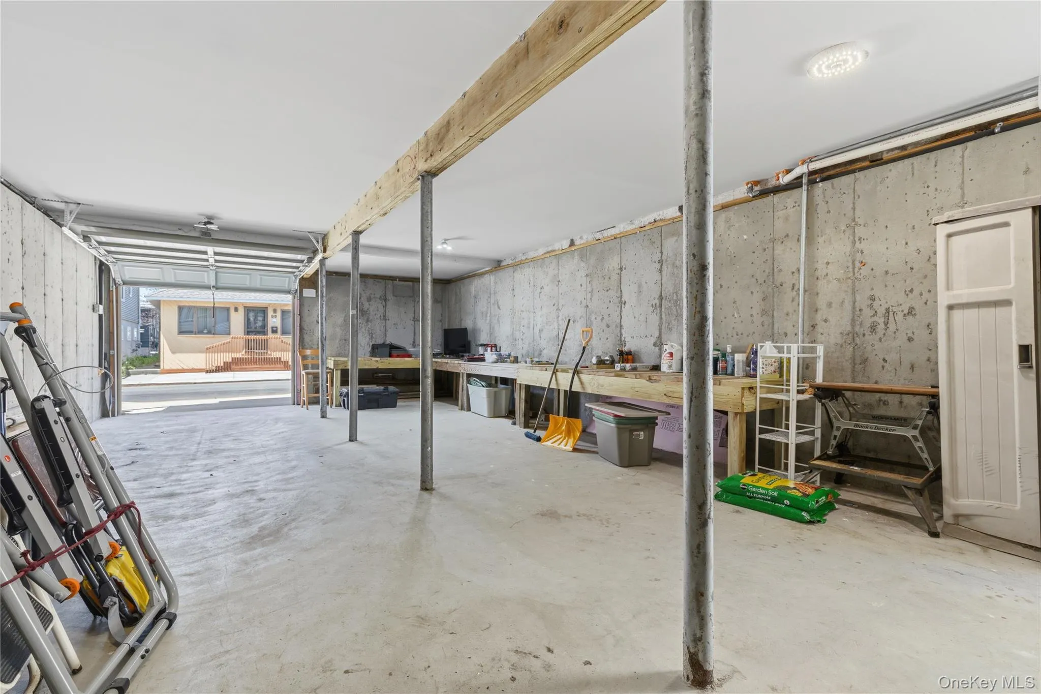 90 Oregon Street, Long Beach, NY, 2 Bedrooms Bedrooms, 5 Rooms Rooms,1 BathroomBathrooms,Residential Lease,For Rent,Oregon,0,1003707 90 Oregon Street, Long Beach, NY, 2 Bedrooms Bedrooms, 5 Rooms Rooms,1 BathroomBathrooms,Residential Lease,For Rent,Oregon,0,1003707