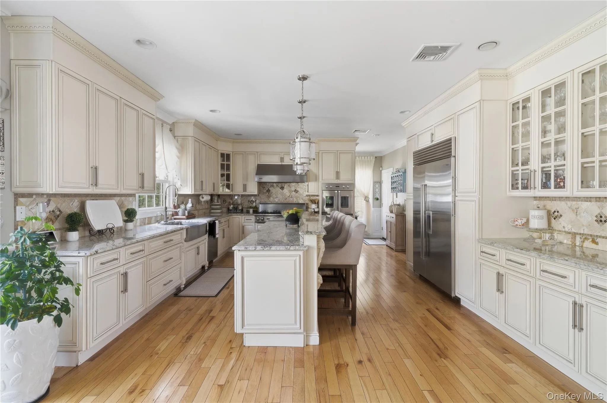27 Davison Place, Hempstead, NY, 4 Bedrooms Bedrooms, 7 Rooms Rooms,2 BathroomsBathrooms,Residential,For Rent,Davison,0,1003709 27 Davison Place, Hempstead, NY, 4 Bedrooms Bedrooms, 7 Rooms Rooms,2 BathroomsBathrooms,Residential,For Rent,Davison,0,1003709