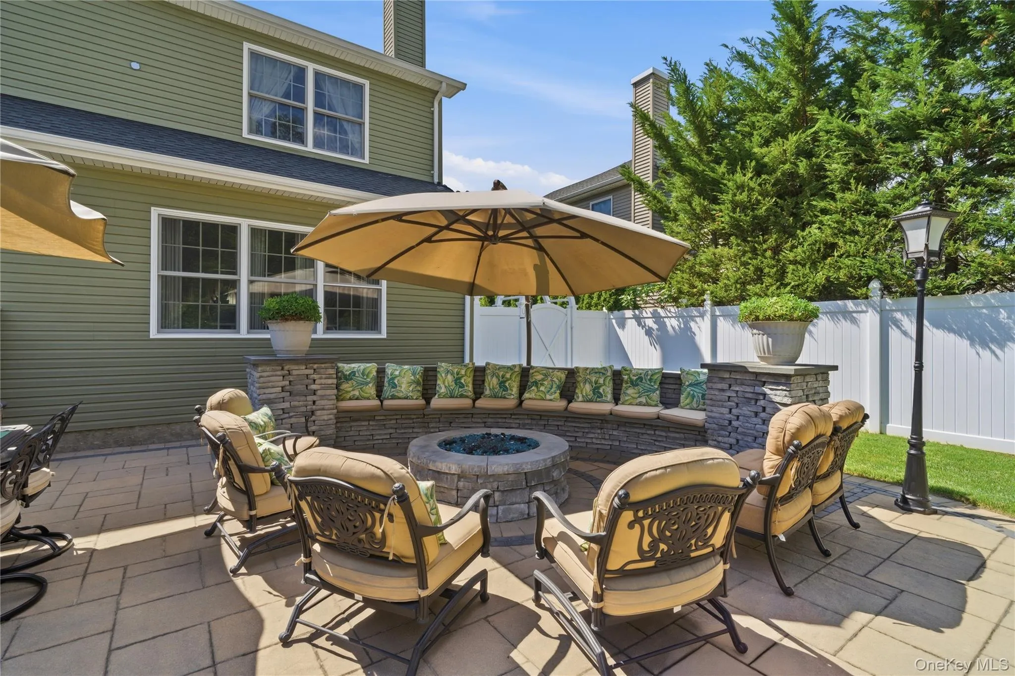 27 Davison Place, Hempstead, NY, 4 Bedrooms Bedrooms, 7 Rooms Rooms,2 BathroomsBathrooms,Residential,For Rent,Davison,0,1003709 27 Davison Place, Hempstead, NY, 4 Bedrooms Bedrooms, 7 Rooms Rooms,2 BathroomsBathrooms,Residential,For Rent,Davison,0,1003709