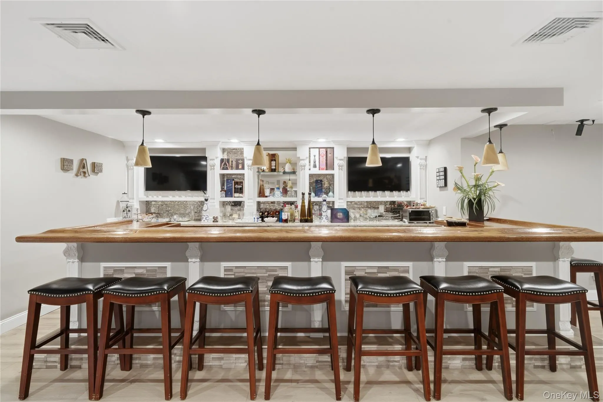27 Davison Place, Hempstead, NY, 4 Bedrooms Bedrooms, 7 Rooms Rooms,2 BathroomsBathrooms,Residential,For Rent,Davison,0,1003709 27 Davison Place, Hempstead, NY, 4 Bedrooms Bedrooms, 7 Rooms Rooms,2 BathroomsBathrooms,Residential,For Rent,Davison,0,1003709