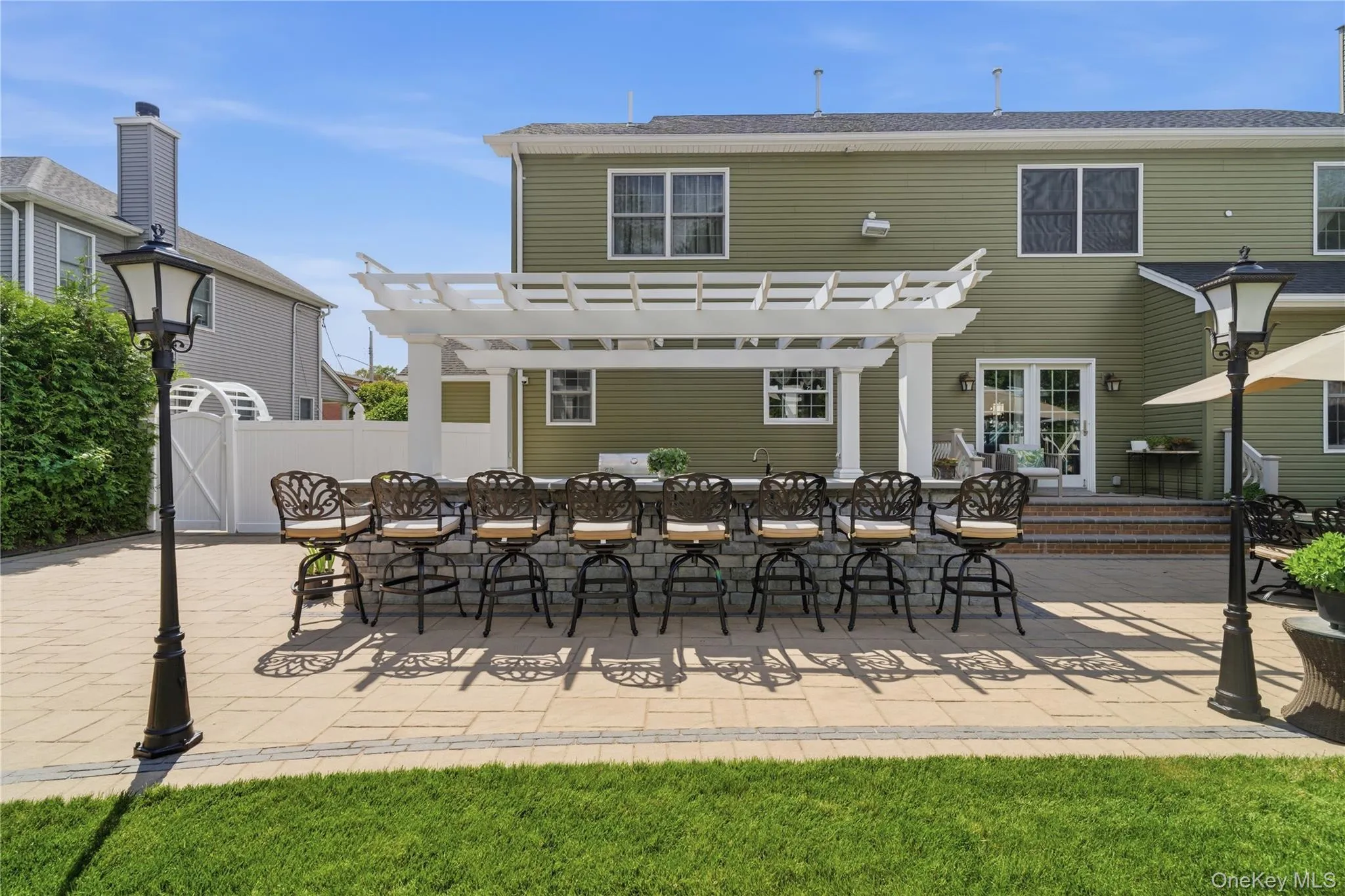 27 Davison Place, Hempstead, NY, 4 Bedrooms Bedrooms, 7 Rooms Rooms,2 BathroomsBathrooms,Residential,For Rent,Davison,0,1003709 27 Davison Place, Hempstead, NY, 4 Bedrooms Bedrooms, 7 Rooms Rooms,2 BathroomsBathrooms,Residential,For Rent,Davison,0,1003709