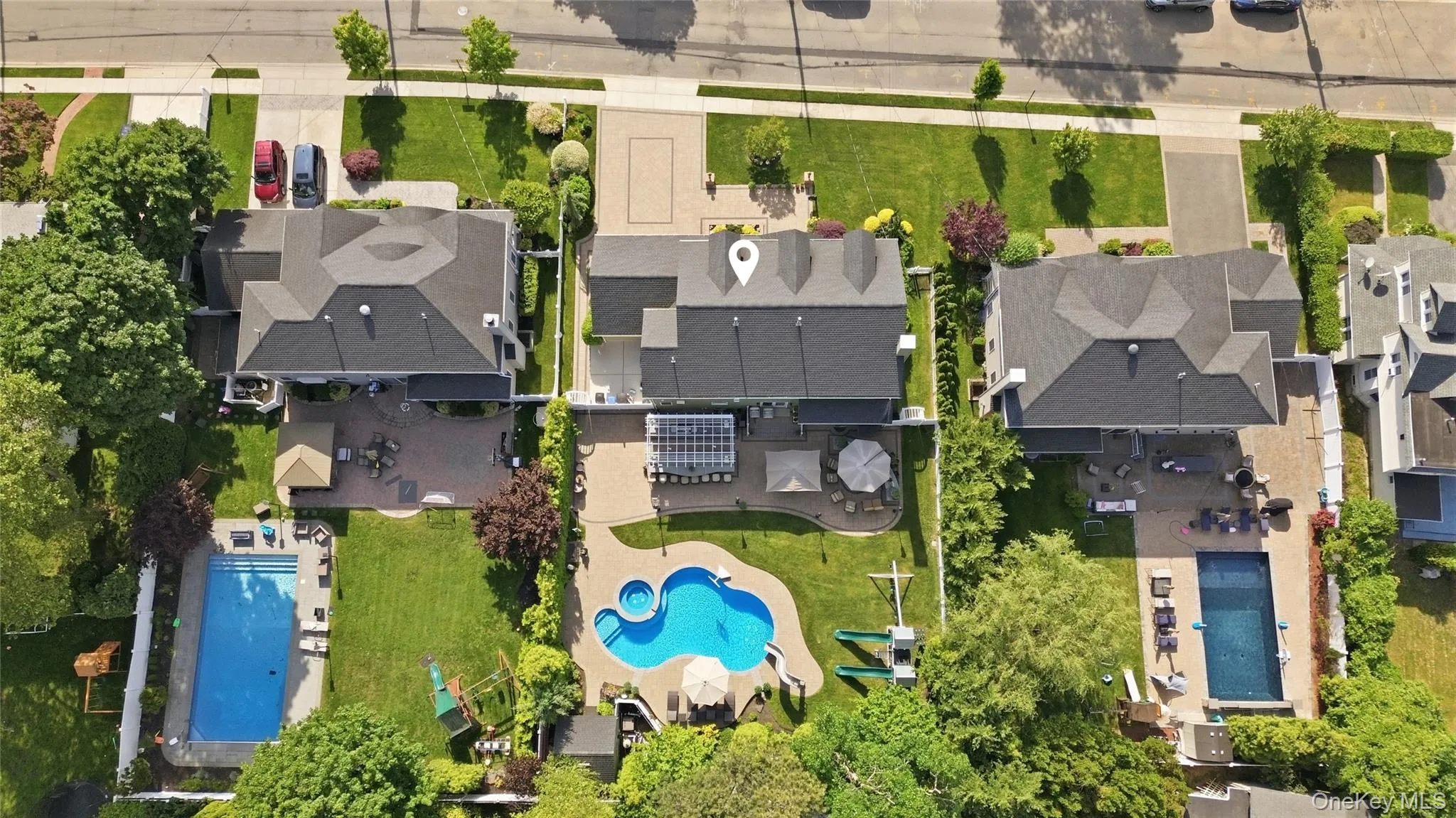 27 Davison Place, Hempstead, NY, 4 Bedrooms Bedrooms, 7 Rooms Rooms,2 BathroomsBathrooms,Residential,For Rent,Davison,0,1003709 27 Davison Place, Hempstead, NY, 4 Bedrooms Bedrooms, 7 Rooms Rooms,2 BathroomsBathrooms,Residential,For Rent,Davison,0,1003709