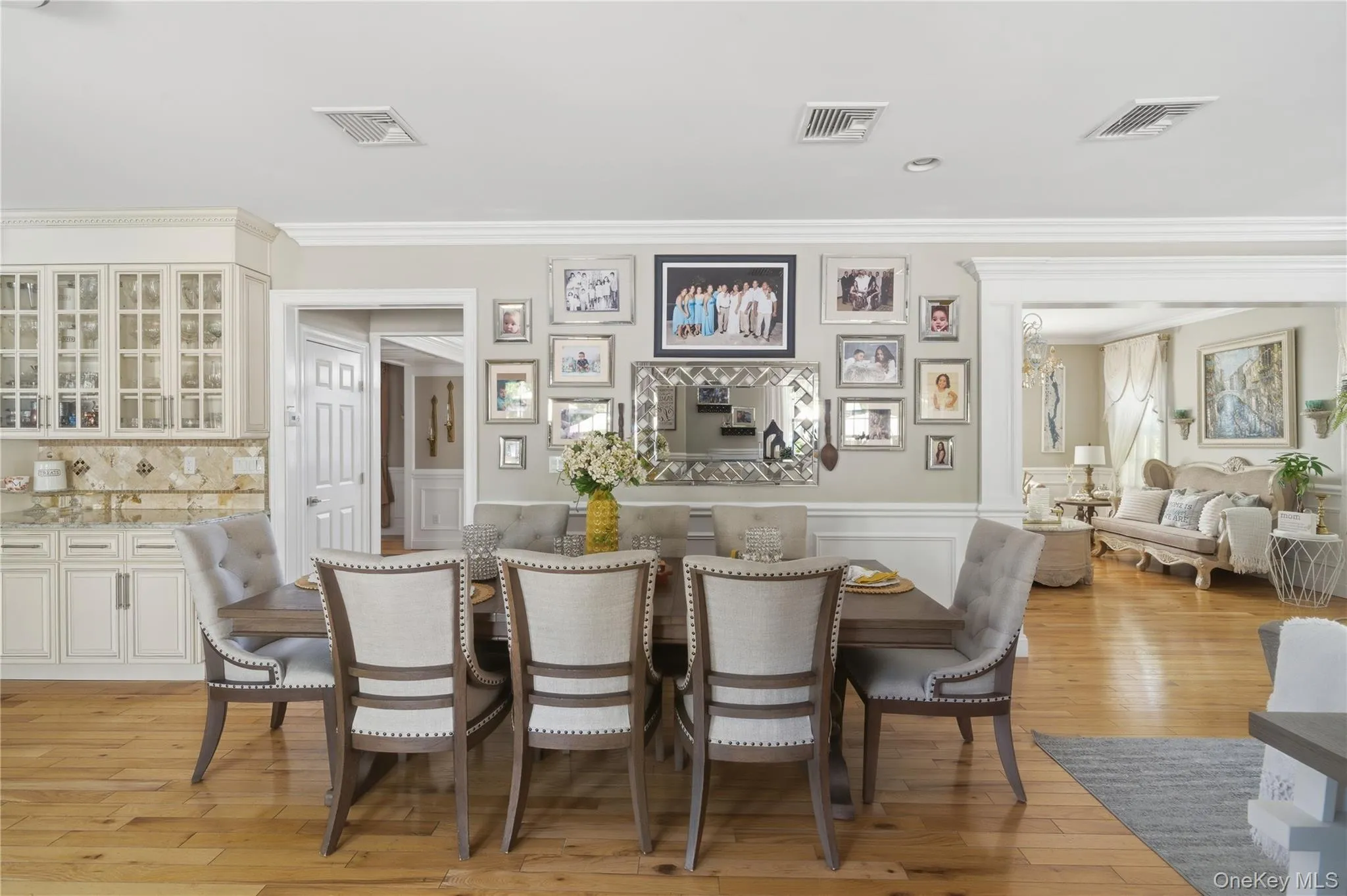 27 Davison Place, Hempstead, NY, 4 Bedrooms Bedrooms, 7 Rooms Rooms,2 BathroomsBathrooms,Residential,For Rent,Davison,0,1003709 27 Davison Place, Hempstead, NY, 4 Bedrooms Bedrooms, 7 Rooms Rooms,2 BathroomsBathrooms,Residential,For Rent,Davison,0,1003709