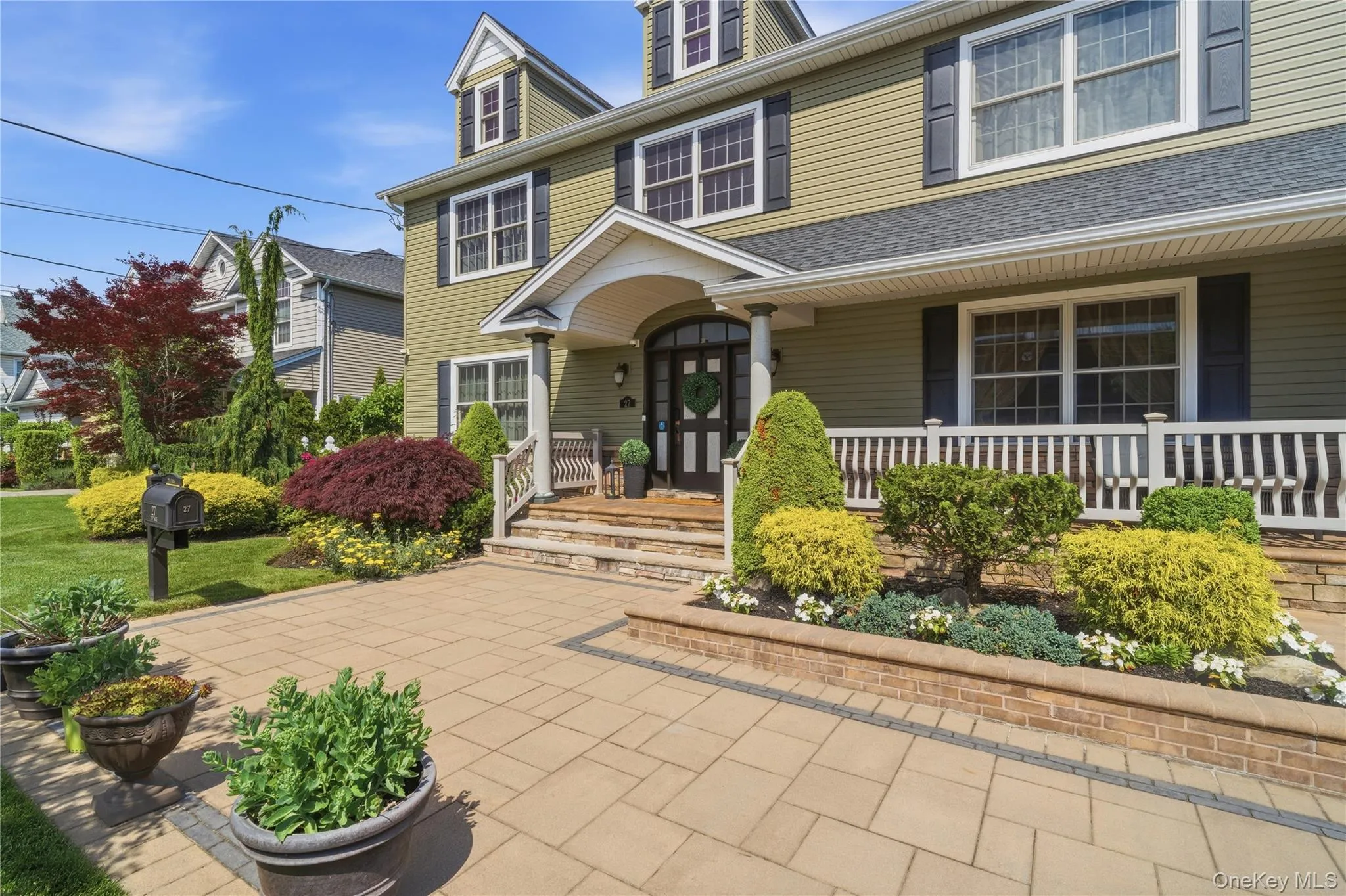27 Davison Place, Hempstead, NY, 4 Bedrooms Bedrooms, 7 Rooms Rooms,2 BathroomsBathrooms,Residential,For Rent,Davison,0,1003709 27 Davison Place, Hempstead, NY, 4 Bedrooms Bedrooms, 7 Rooms Rooms,2 BathroomsBathrooms,Residential,For Rent,Davison,0,1003709