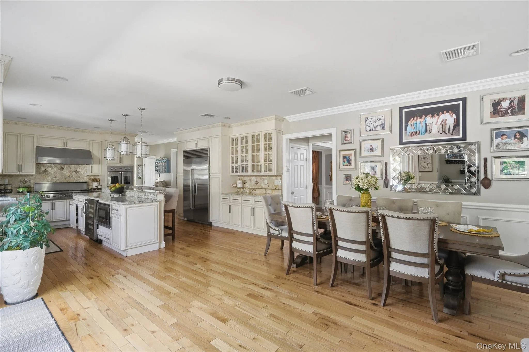 27 Davison Place, Hempstead, NY, 4 Bedrooms Bedrooms, 7 Rooms Rooms,2 BathroomsBathrooms,Residential,For Rent,Davison,0,1003709 27 Davison Place, Hempstead, NY, 4 Bedrooms Bedrooms, 7 Rooms Rooms,2 BathroomsBathrooms,Residential,For Rent,Davison,0,1003709