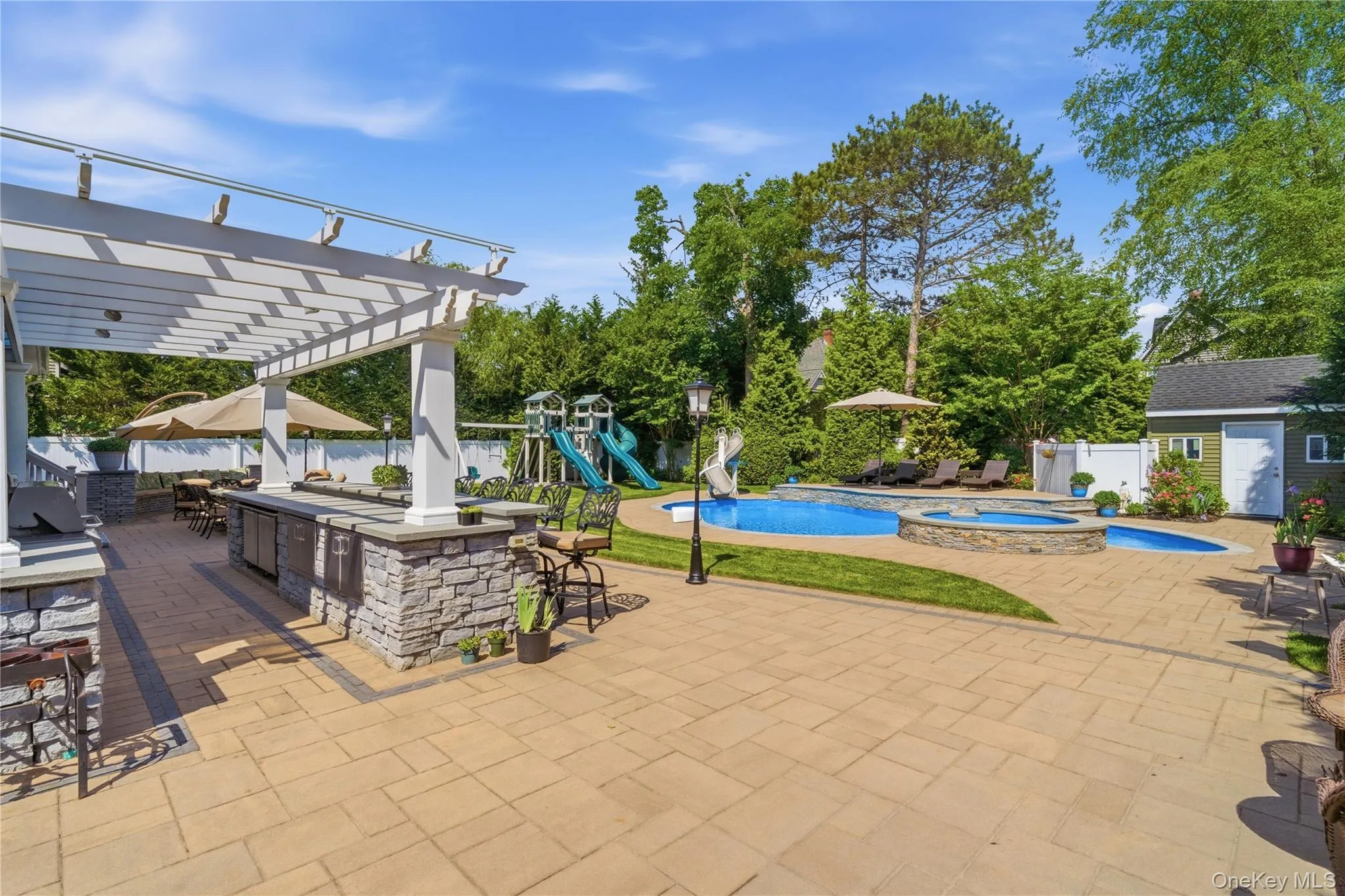 27 Davison Place, Hempstead, NY, 4 Bedrooms Bedrooms, 7 Rooms Rooms,2 BathroomsBathrooms,Residential,For Rent,Davison,0,1003709 27 Davison Place, Hempstead, NY, 4 Bedrooms Bedrooms, 7 Rooms Rooms,2 BathroomsBathrooms,Residential,For Rent,Davison,0,1003709