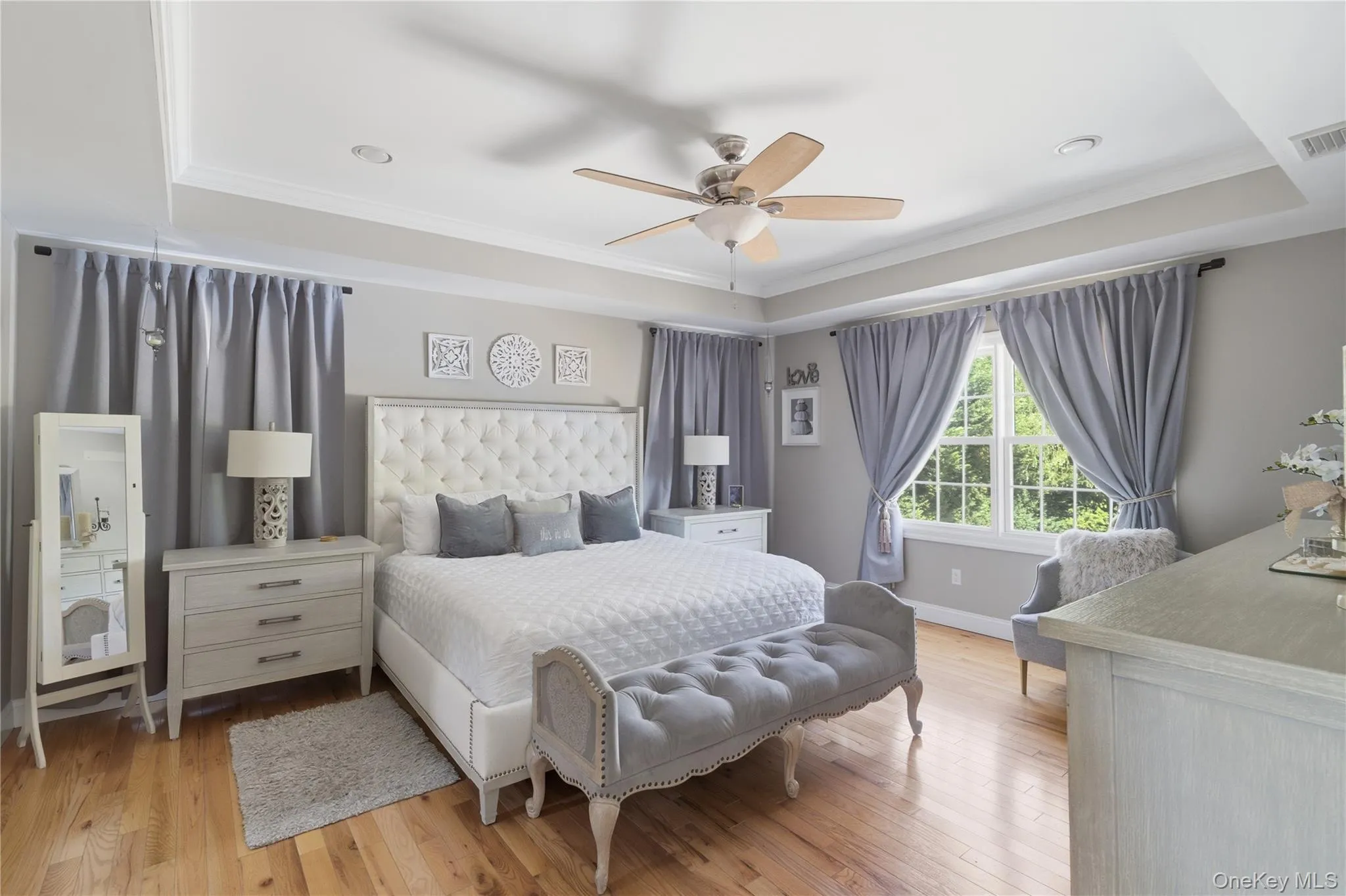 27 Davison Place, Hempstead, NY, 4 Bedrooms Bedrooms, 7 Rooms Rooms,2 BathroomsBathrooms,Residential,For Rent,Davison,0,1003709 27 Davison Place, Hempstead, NY, 4 Bedrooms Bedrooms, 7 Rooms Rooms,2 BathroomsBathrooms,Residential,For Rent,Davison,0,1003709