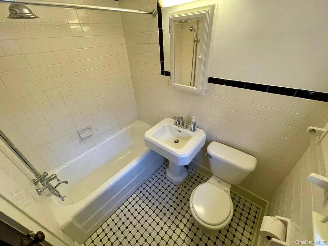 50 Rosetown Road, Stony Point, NY, 2 Bedrooms Bedrooms, 6 Rooms Rooms,1 BathroomBathrooms,Residential Lease,For Rent,Rosetown,0,1003714 50 Rosetown Road, Stony Point, NY, 2 Bedrooms Bedrooms, 6 Rooms Rooms,1 BathroomBathrooms,Residential Lease,For Rent,Rosetown,0,1003714