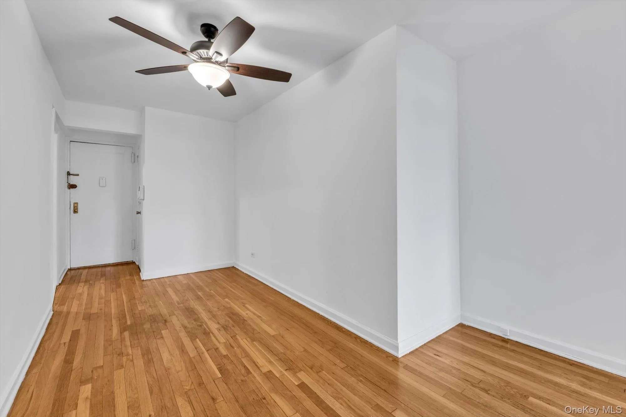 40 43rd Street, New York, NY, 2 Bedrooms Bedrooms, 6 Rooms Rooms,1 BathroomBathrooms,Residential,For Rent,43rd,0,1003716 40 43rd Street, New York, NY, 2 Bedrooms Bedrooms, 6 Rooms Rooms,1 BathroomBathrooms,Residential,For Rent,43rd,0,1003716