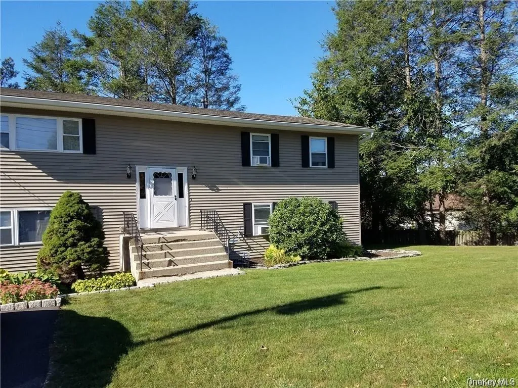 1 Humming Bird Lane, Stony Point, NY, 3 Bedrooms Bedrooms, 6 Rooms Rooms,1 BathroomBathrooms,Residential Lease,For Rent,Humming Bird,0,1003720 1 Humming Bird Lane, Stony Point, NY, 3 Bedrooms Bedrooms, 6 Rooms Rooms,1 BathroomBathrooms,Residential Lease,For Rent,Humming Bird,0,1003720