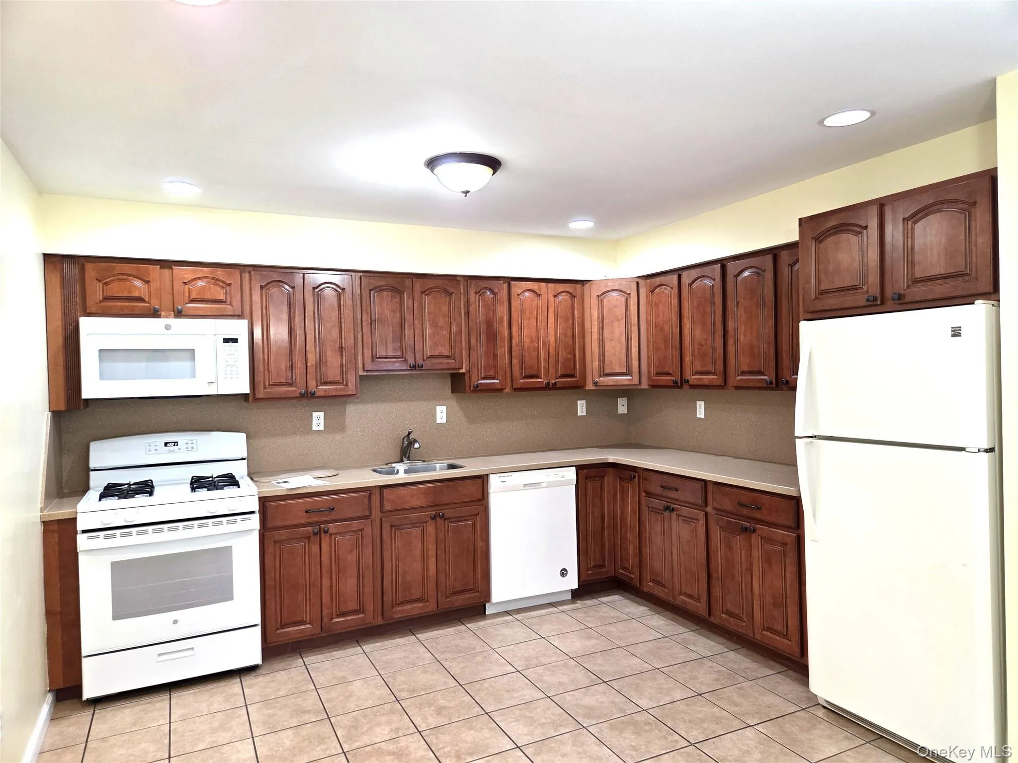 1 Humming Bird Lane, Stony Point, NY, 3 Bedrooms Bedrooms, 6 Rooms Rooms,1 BathroomBathrooms,Residential Lease,For Rent,Humming Bird,0,1003720 1 Humming Bird Lane, Stony Point, NY, 3 Bedrooms Bedrooms, 6 Rooms Rooms,1 BathroomBathrooms,Residential Lease,For Rent,Humming Bird,0,1003720