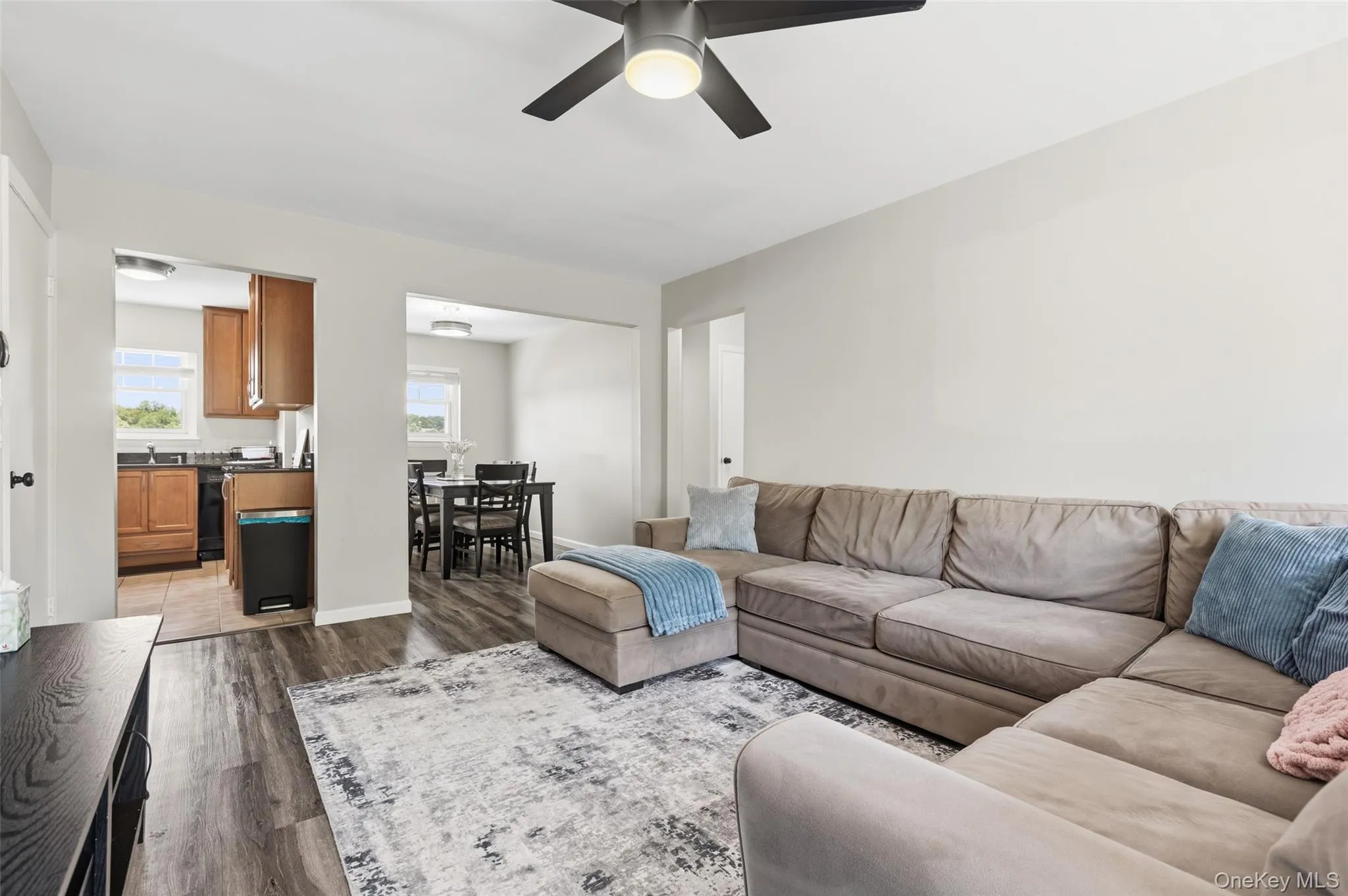 1879 Crompond Road, Peekskill, NY, 2 Bedrooms Bedrooms, 5 Rooms Rooms,1 BathroomBathrooms,Residential,For Rent,Crompond,0,1003723 1879 Crompond Road, Peekskill, NY, 2 Bedrooms Bedrooms, 5 Rooms Rooms,1 BathroomBathrooms,Residential,For Rent,Crompond,0,1003723