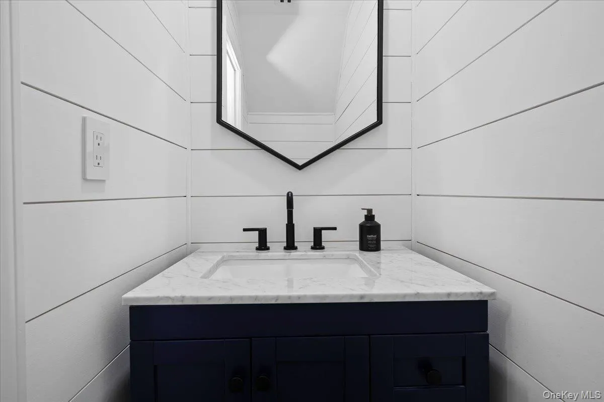 56 The Rise, Warwick (town), NY, 2 Bedrooms Bedrooms, 5 Rooms Rooms,1 BathroomBathrooms,Residential Lease,For Rent,The Rise,0,1003726 56 The Rise, Warwick (town), NY, 2 Bedrooms Bedrooms, 5 Rooms Rooms,1 BathroomBathrooms,Residential Lease,For Rent,The Rise,0,1003726