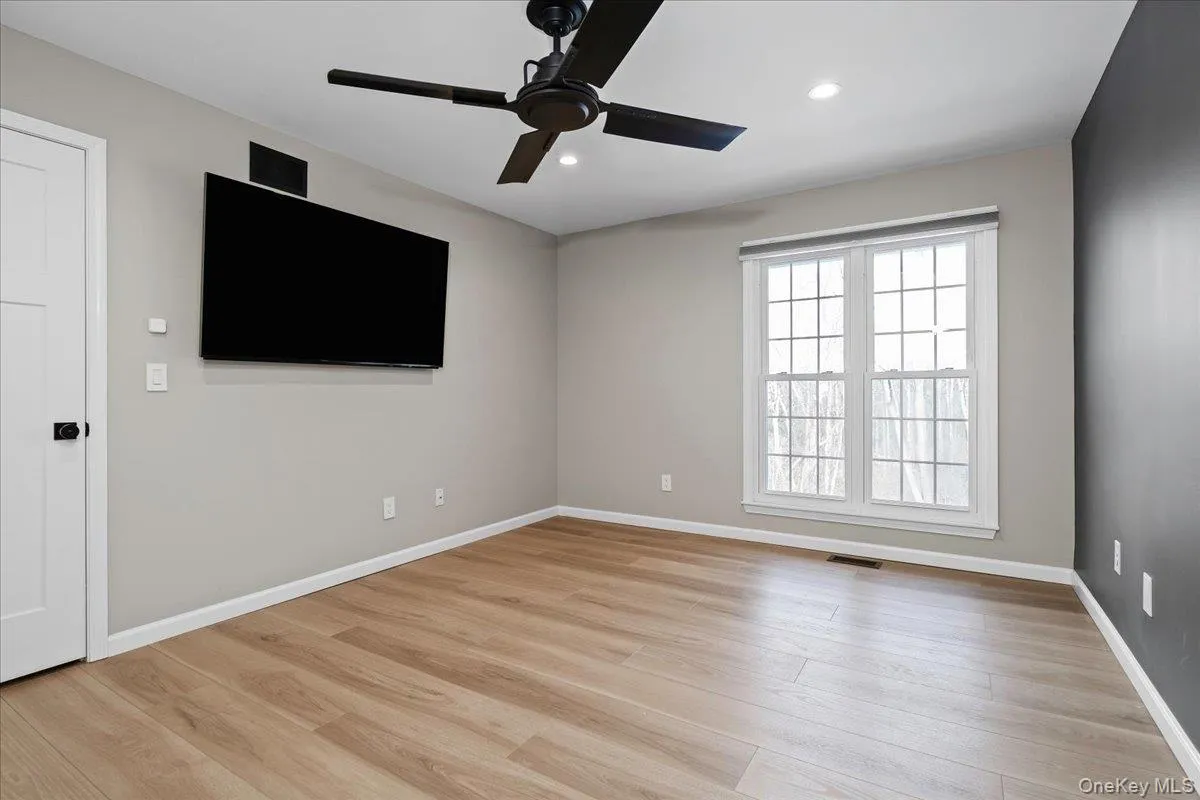 56 The Rise, Warwick (town), NY, 2 Bedrooms Bedrooms, 5 Rooms Rooms,1 BathroomBathrooms,Residential Lease,For Rent,The Rise,0,1003726 56 The Rise, Warwick (town), NY, 2 Bedrooms Bedrooms, 5 Rooms Rooms,1 BathroomBathrooms,Residential Lease,For Rent,The Rise,0,1003726