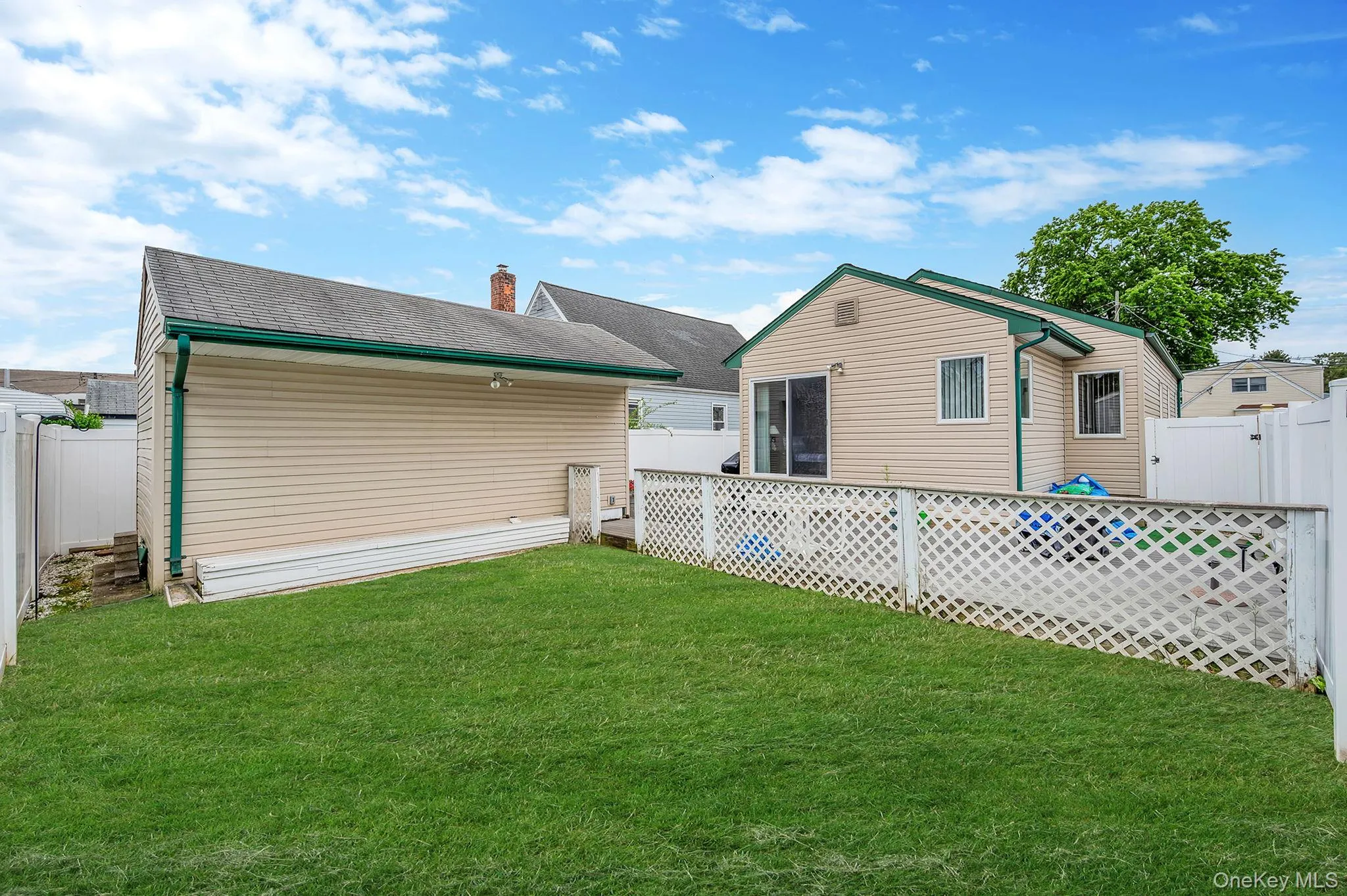 10 Gordon Avenue, North Hempstead, NY, 3 Bedrooms Bedrooms, 7 Rooms Rooms,1 BathroomBathrooms,Residential,For Rent,Gordon,0,1003728 10 Gordon Avenue, North Hempstead, NY, 3 Bedrooms Bedrooms, 7 Rooms Rooms,1 BathroomBathrooms,Residential,For Rent,Gordon,0,1003728
