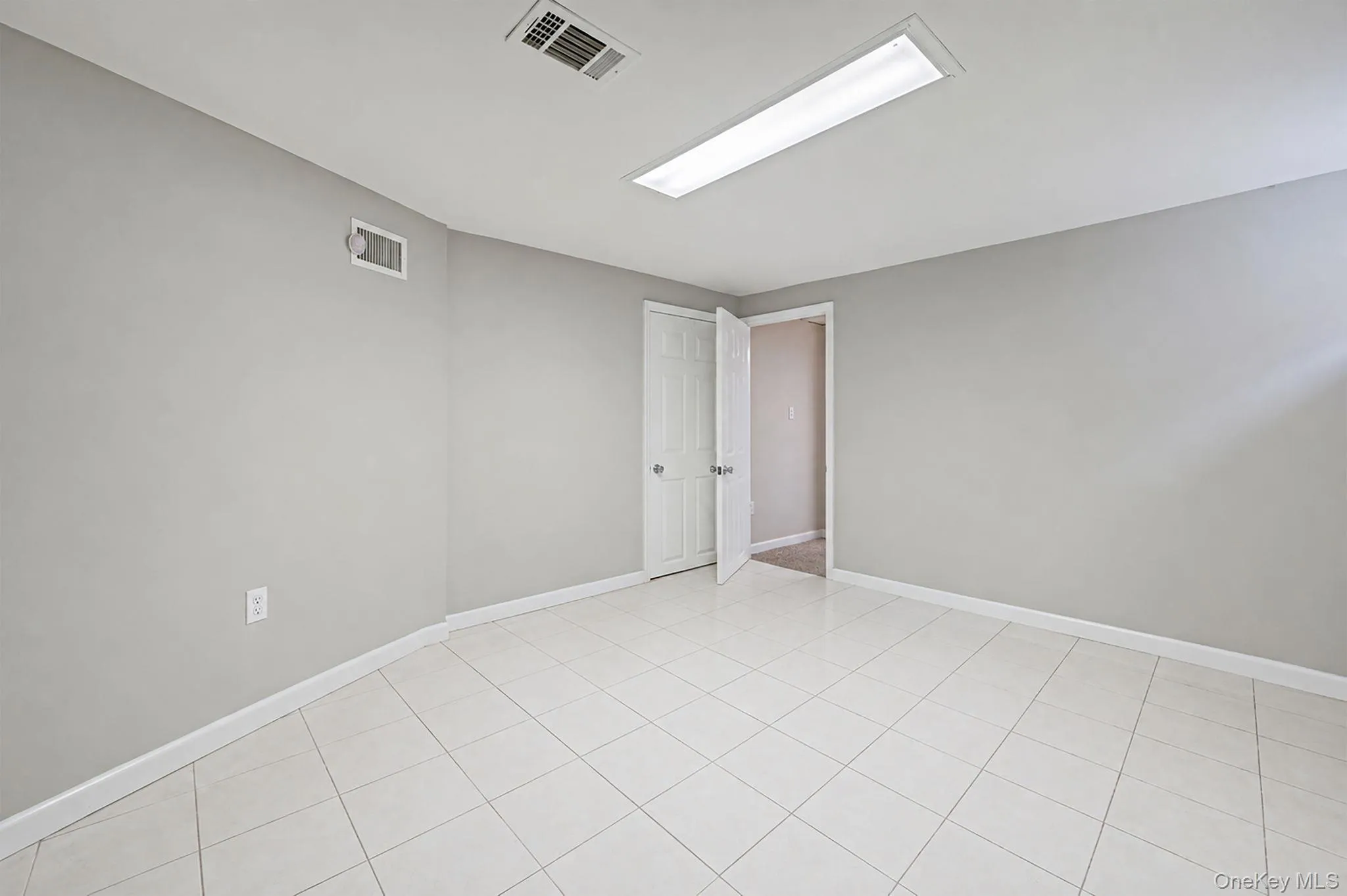 10 Gordon Avenue, North Hempstead, NY, 3 Bedrooms Bedrooms, 7 Rooms Rooms,1 BathroomBathrooms,Residential,For Rent,Gordon,0,1003728 10 Gordon Avenue, North Hempstead, NY, 3 Bedrooms Bedrooms, 7 Rooms Rooms,1 BathroomBathrooms,Residential,For Rent,Gordon,0,1003728
