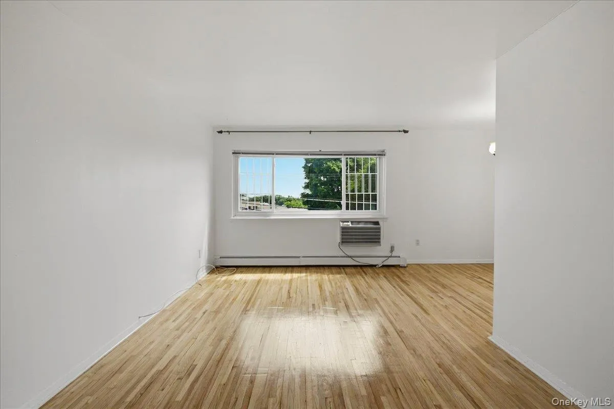 900 Midland Avenue, Yonkers, NY, 1 Bedroom Bedrooms, 5 Rooms Rooms,1 BathroomBathrooms,Residential,For Rent,Midland,0,1003730 900 Midland Avenue, Yonkers, NY, 1 Bedroom Bedrooms, 5 Rooms Rooms,1 BathroomBathrooms,Residential,For Rent,Midland,0,1003730