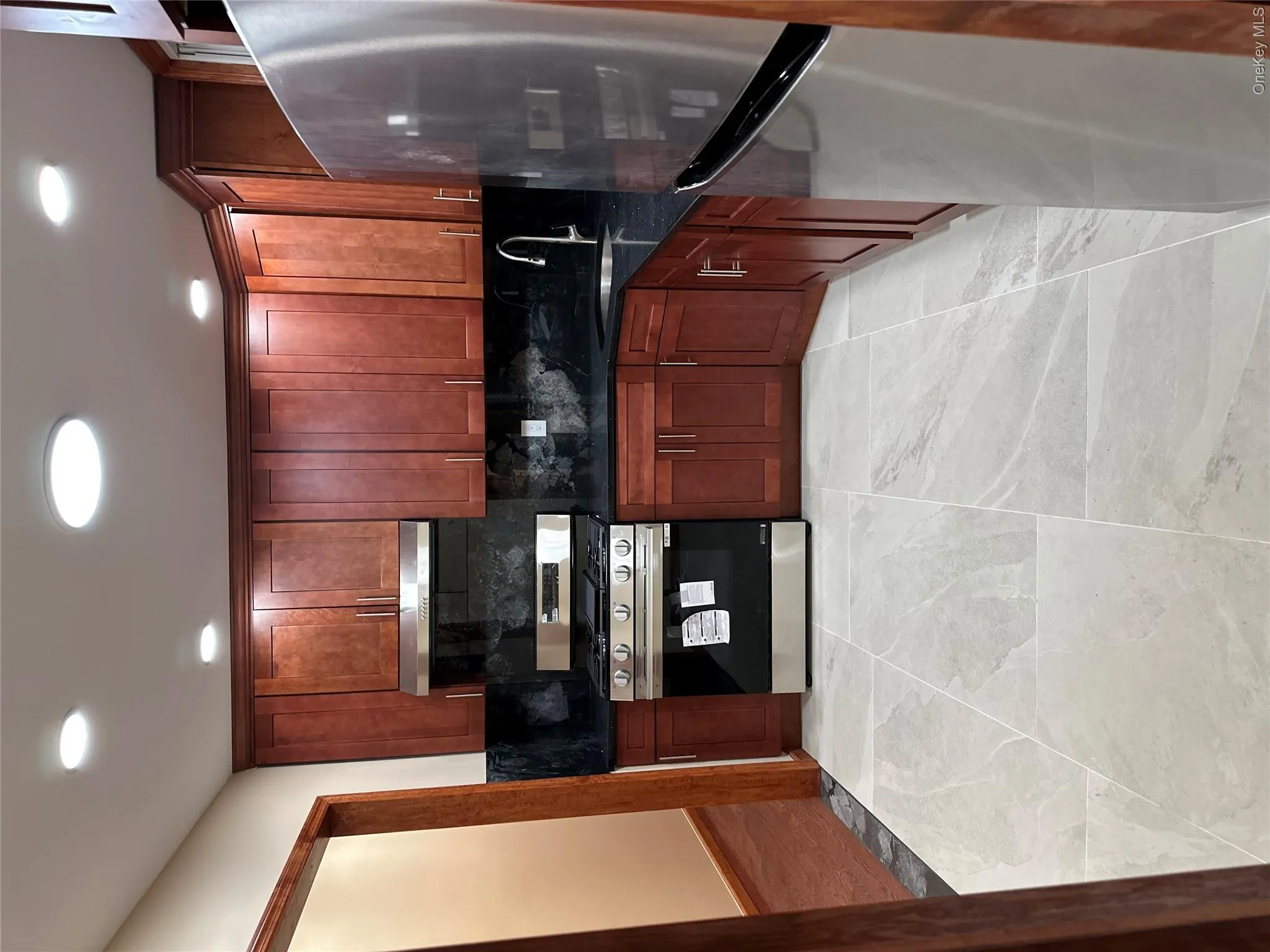 9015 Bayview Place, New York, NY, 3 Bedrooms Bedrooms, 6 Rooms Rooms,2 BathroomsBathrooms,Residential Lease,For Rent,Bayview,0,1003733 9015 Bayview Place, New York, NY, 3 Bedrooms Bedrooms, 6 Rooms Rooms,2 BathroomsBathrooms,Residential Lease,For Rent,Bayview,0,1003733