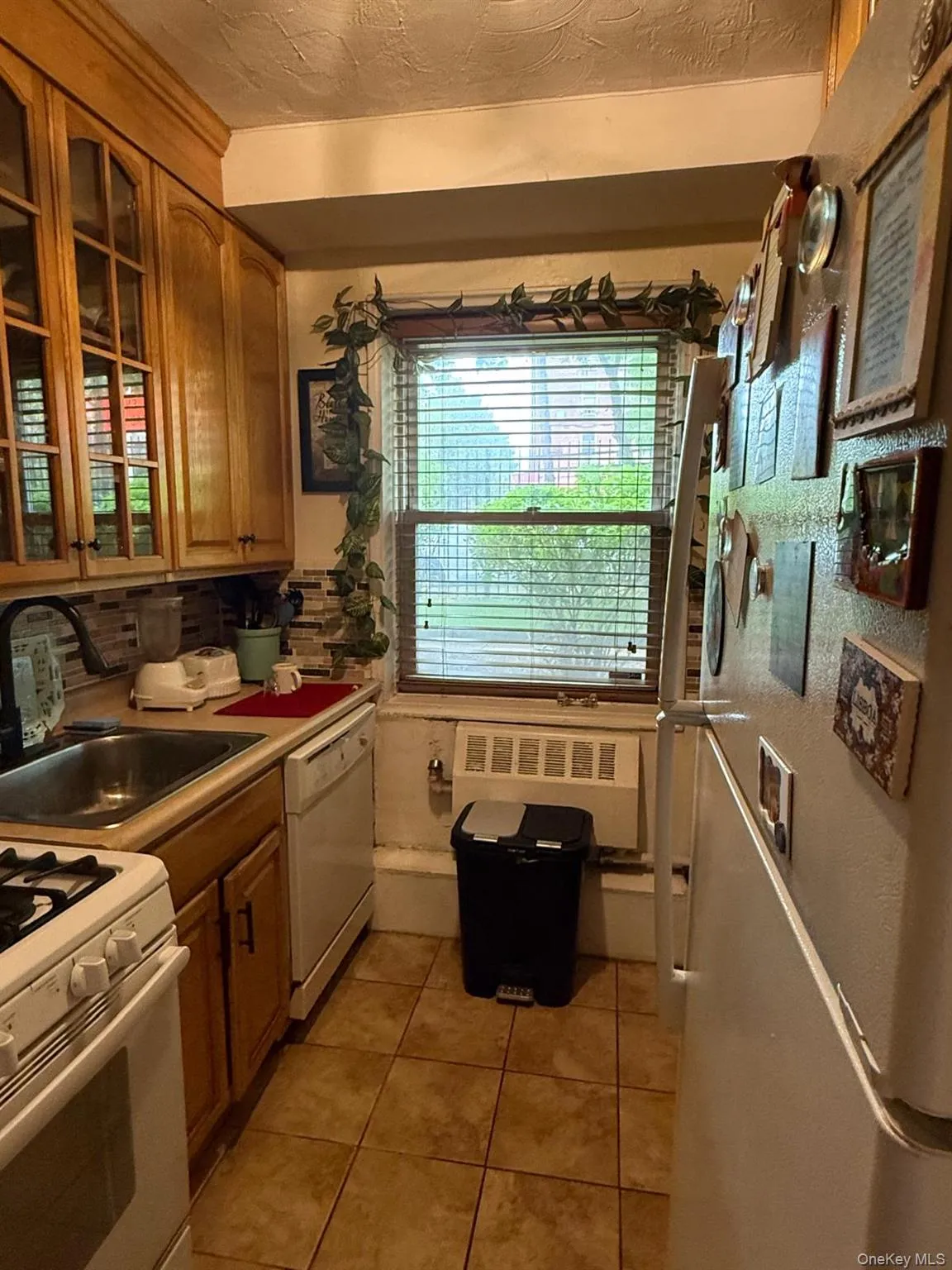 6291 Broadway, New York, NY, 2 Rooms Rooms,1 BathroomBathrooms,Residential,For Rent,Broadway,0,1003734 6291 Broadway, New York, NY, 2 Rooms Rooms,1 BathroomBathrooms,Residential,For Rent,Broadway,0,1003734