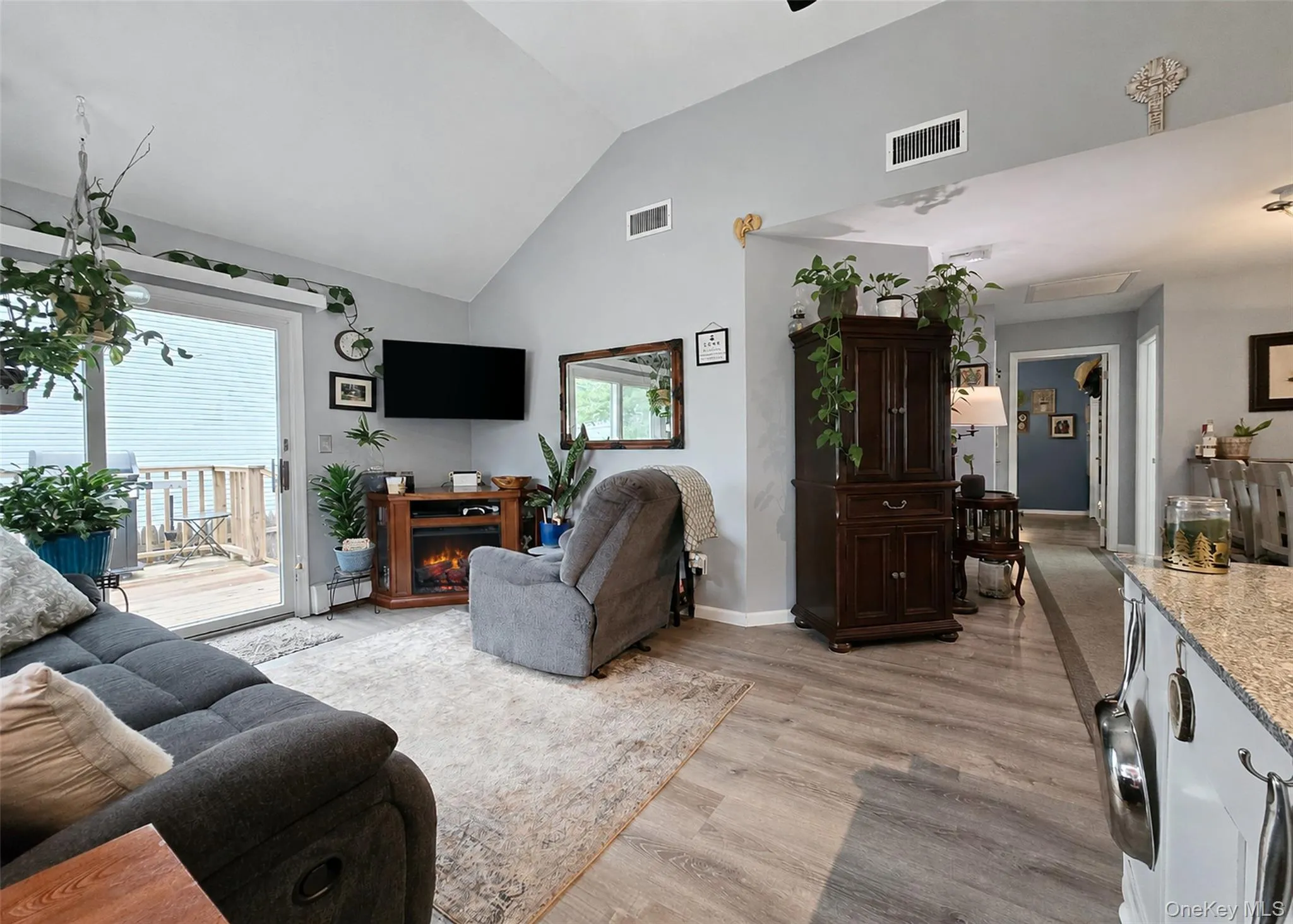 228 Hampton Avenue, Brookhaven, NY, 2 Bedrooms Bedrooms, 5 Rooms Rooms,2 BathroomsBathrooms,Residential,For Rent,Hampton,0,1003738 228 Hampton Avenue, Brookhaven, NY, 2 Bedrooms Bedrooms, 5 Rooms Rooms,2 BathroomsBathrooms,Residential,For Rent,Hampton,0,1003738