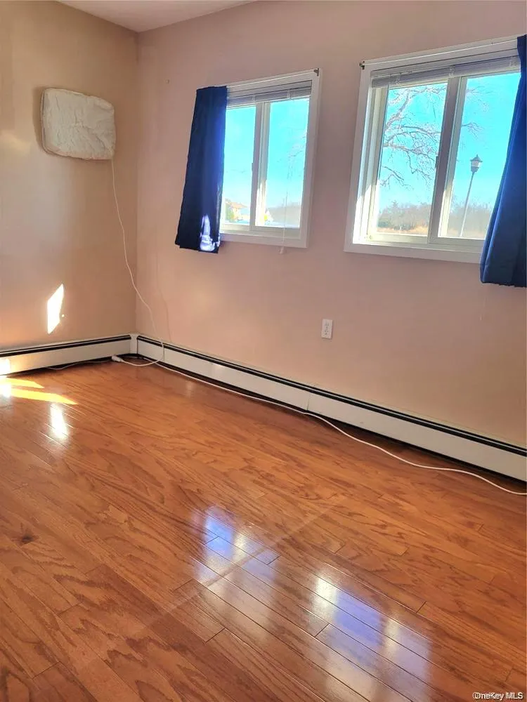 44 Return Lane, Hempstead, NY, 5 Bedrooms Bedrooms, 10 Rooms Rooms,2 BathroomsBathrooms,Residential Lease,For Rent,Return,0,1003746 44 Return Lane, Hempstead, NY, 5 Bedrooms Bedrooms, 10 Rooms Rooms,2 BathroomsBathrooms,Residential Lease,For Rent,Return,0,1003746