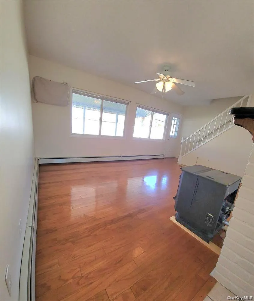 44 Return Lane, Hempstead, NY, 5 Bedrooms Bedrooms, 10 Rooms Rooms,2 BathroomsBathrooms,Residential Lease,For Rent,Return,0,1003746 44 Return Lane, Hempstead, NY, 5 Bedrooms Bedrooms, 10 Rooms Rooms,2 BathroomsBathrooms,Residential Lease,For Rent,Return,0,1003746