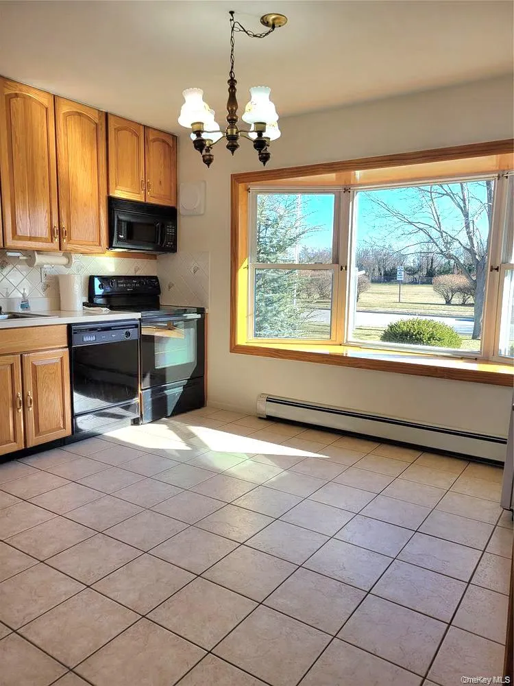 44 Return Lane, Hempstead, NY, 5 Bedrooms Bedrooms, 10 Rooms Rooms,2 BathroomsBathrooms,Residential Lease,For Rent,Return,0,1003746 44 Return Lane, Hempstead, NY, 5 Bedrooms Bedrooms, 10 Rooms Rooms,2 BathroomsBathrooms,Residential Lease,For Rent,Return,0,1003746