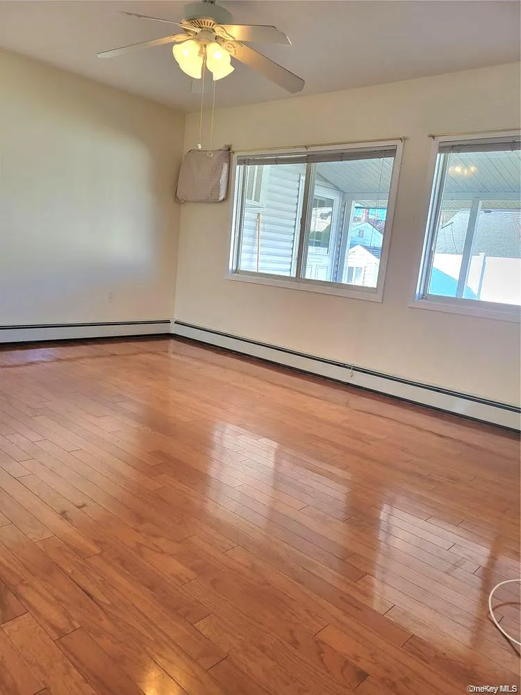 44 Return Lane, Hempstead, NY, 5 Bedrooms Bedrooms, 10 Rooms Rooms,2 BathroomsBathrooms,Residential Lease,For Rent,Return,0,1003746 44 Return Lane, Hempstead, NY, 5 Bedrooms Bedrooms, 10 Rooms Rooms,2 BathroomsBathrooms,Residential Lease,For Rent,Return,0,1003746