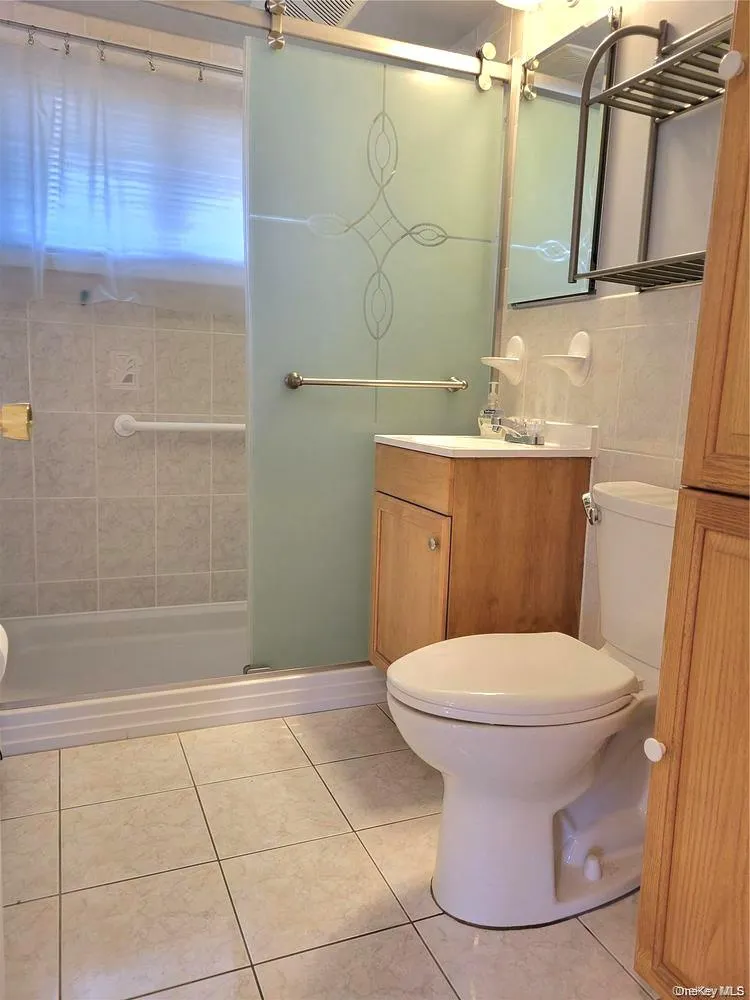 44 Return Lane, Hempstead, NY, 5 Bedrooms Bedrooms, 10 Rooms Rooms,2 BathroomsBathrooms,Residential Lease,For Rent,Return,0,1003746 44 Return Lane, Hempstead, NY, 5 Bedrooms Bedrooms, 10 Rooms Rooms,2 BathroomsBathrooms,Residential Lease,For Rent,Return,0,1003746