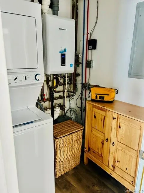 46 Florida Street, Long Beach, NY, 3 Bedrooms Bedrooms, 6 Rooms Rooms,1 BathroomBathrooms,Residential,For Rent,Florida,0,1003747 46 Florida Street, Long Beach, NY, 3 Bedrooms Bedrooms, 6 Rooms Rooms,1 BathroomBathrooms,Residential,For Rent,Florida,0,1003747