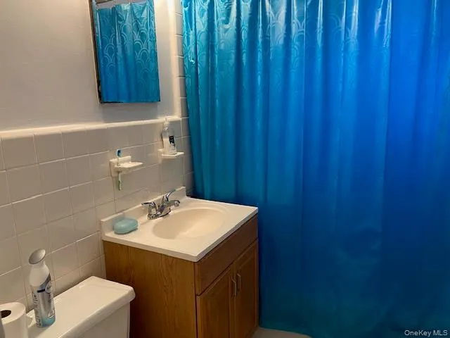 254-25 75th Avenue, New York, NY, 3 Bedrooms Bedrooms, 5 Rooms Rooms,1 BathroomBathrooms,Residential Sale,For Rent,75th,0,1003749 254-25 75th Avenue, New York, NY, 3 Bedrooms Bedrooms, 5 Rooms Rooms,1 BathroomBathrooms,Residential Sale,For Rent,75th,0,1003749