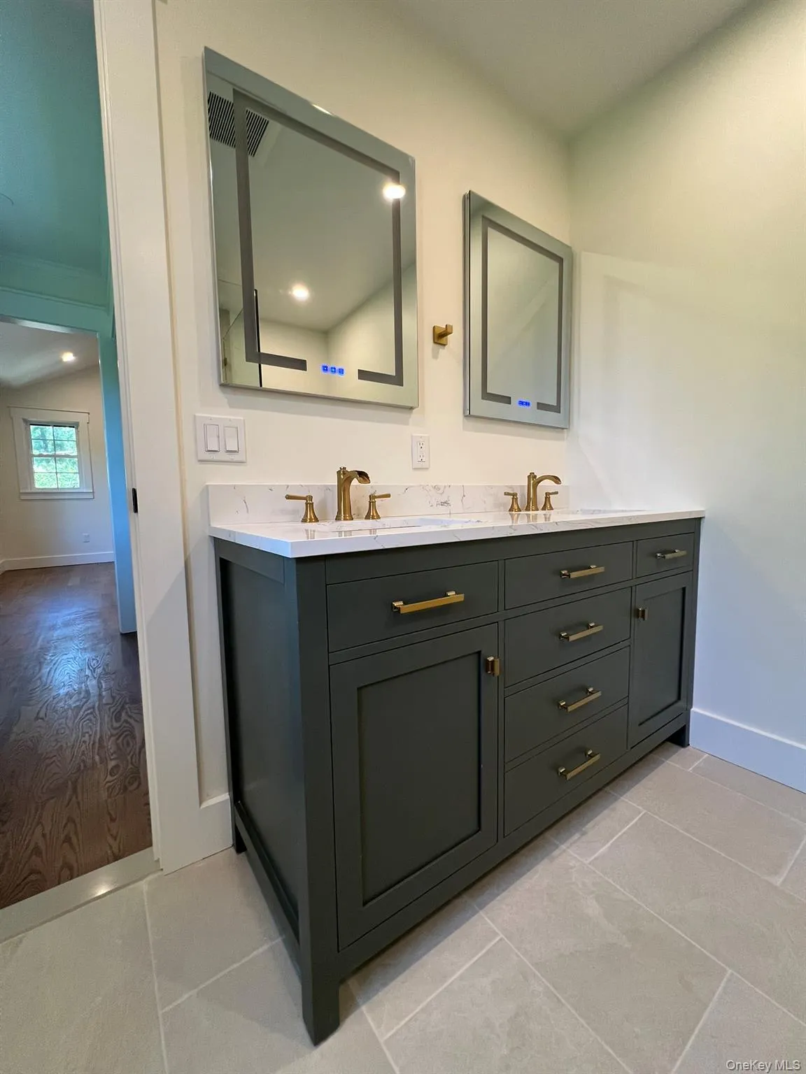 158 Lee Avenue, Oyster Bay, NY, 4 Bedrooms Bedrooms, 11 Rooms Rooms,3 BathroomsBathrooms,Residential,For Rent,Lee,0,1003753 158 Lee Avenue, Oyster Bay, NY, 4 Bedrooms Bedrooms, 11 Rooms Rooms,3 BathroomsBathrooms,Residential,For Rent,Lee,0,1003753