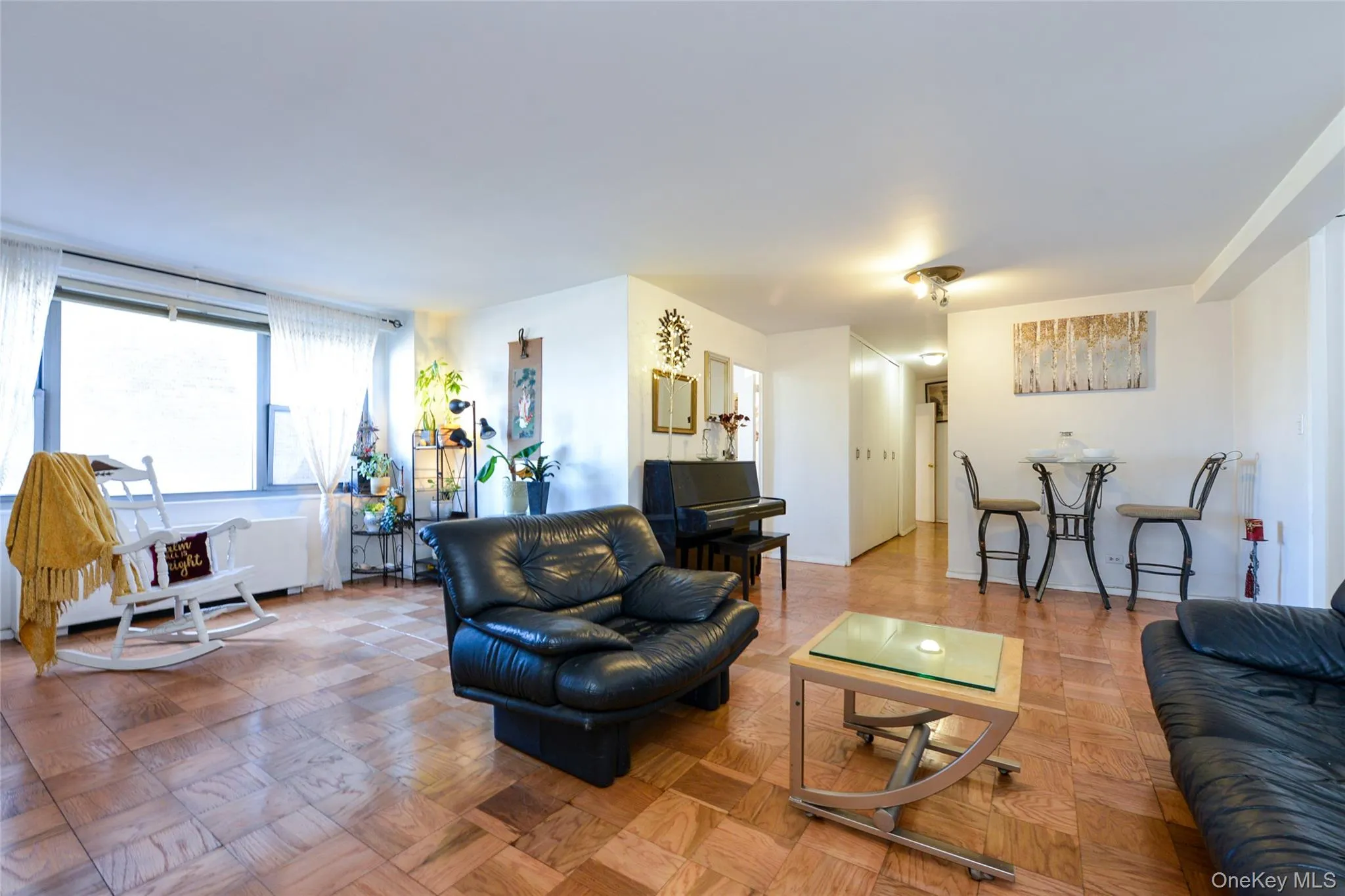 61-20 Grand Central, New York, NY, 3 Bedrooms Bedrooms, 6 Rooms Rooms,1 BathroomBathrooms,Residential,For Rent,Grand Central,0,1003755 61-20 Grand Central, New York, NY, 3 Bedrooms Bedrooms, 6 Rooms Rooms,1 BathroomBathrooms,Residential,For Rent,Grand Central,0,1003755