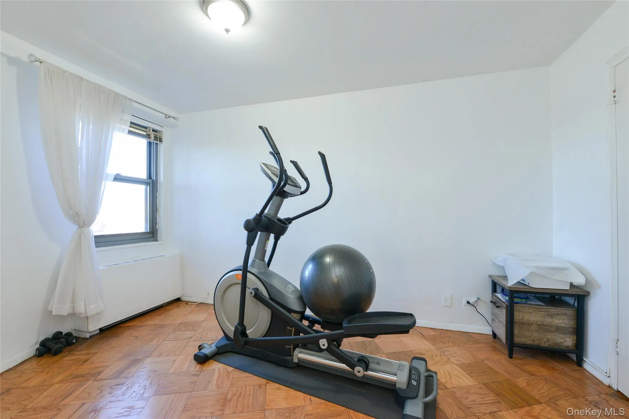 61-20 Grand Central, New York, NY, 3 Bedrooms Bedrooms, 6 Rooms Rooms,1 BathroomBathrooms,Residential,For Rent,Grand Central,0,1003755 61-20 Grand Central, New York, NY, 3 Bedrooms Bedrooms, 6 Rooms Rooms,1 BathroomBathrooms,Residential,For Rent,Grand Central,0,1003755