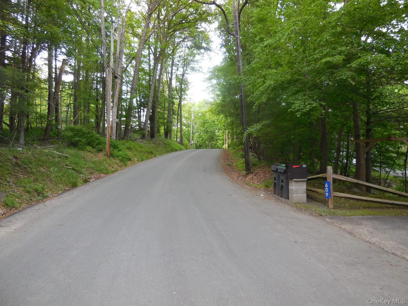 Red Hill Road, driveway entry & property on the right #609. Red Hill Road, driveway entry & property on the right #609.
