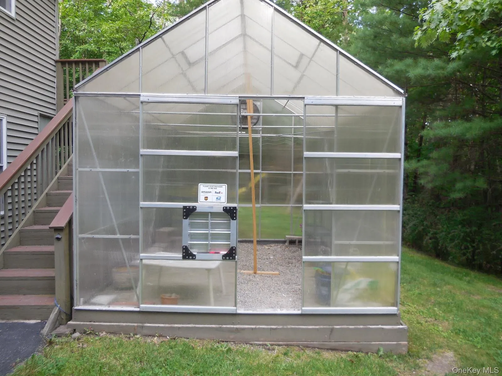 Back to Nature ~Grow your own healthy food in this sturdy, roomy greenhouse. Back to Nature ~Grow your own healthy food in this sturdy, roomy greenhouse.
