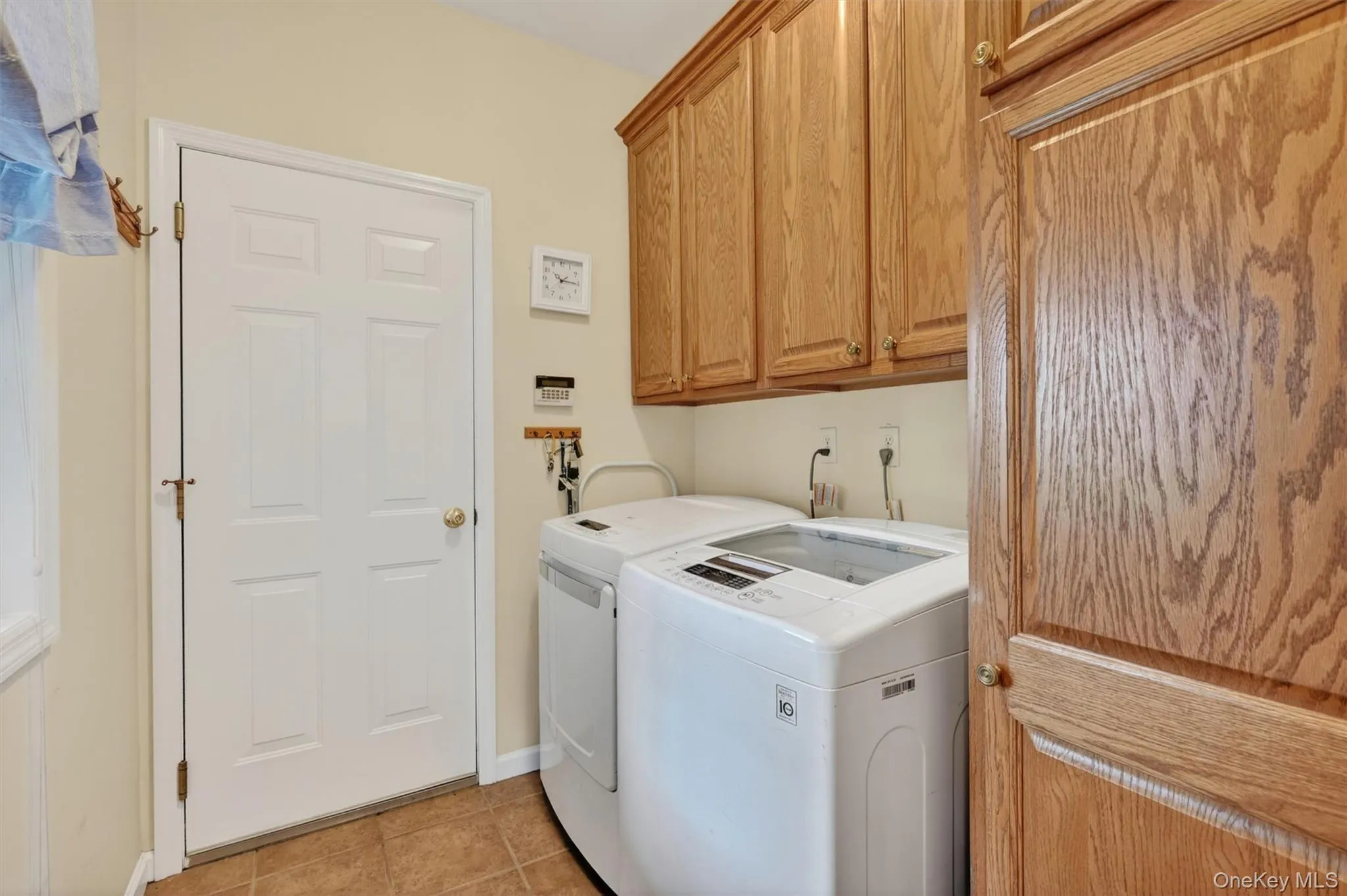 3 Pinehurst Circle, Monroe, NY, 3 Bedrooms Bedrooms, 8 Rooms Rooms,3 BathroomsBathrooms,Residential,For Rent,Pinehurst,0,1003763 3 Pinehurst Circle, Monroe, NY, 3 Bedrooms Bedrooms, 8 Rooms Rooms,3 BathroomsBathrooms,Residential,For Rent,Pinehurst,0,1003763