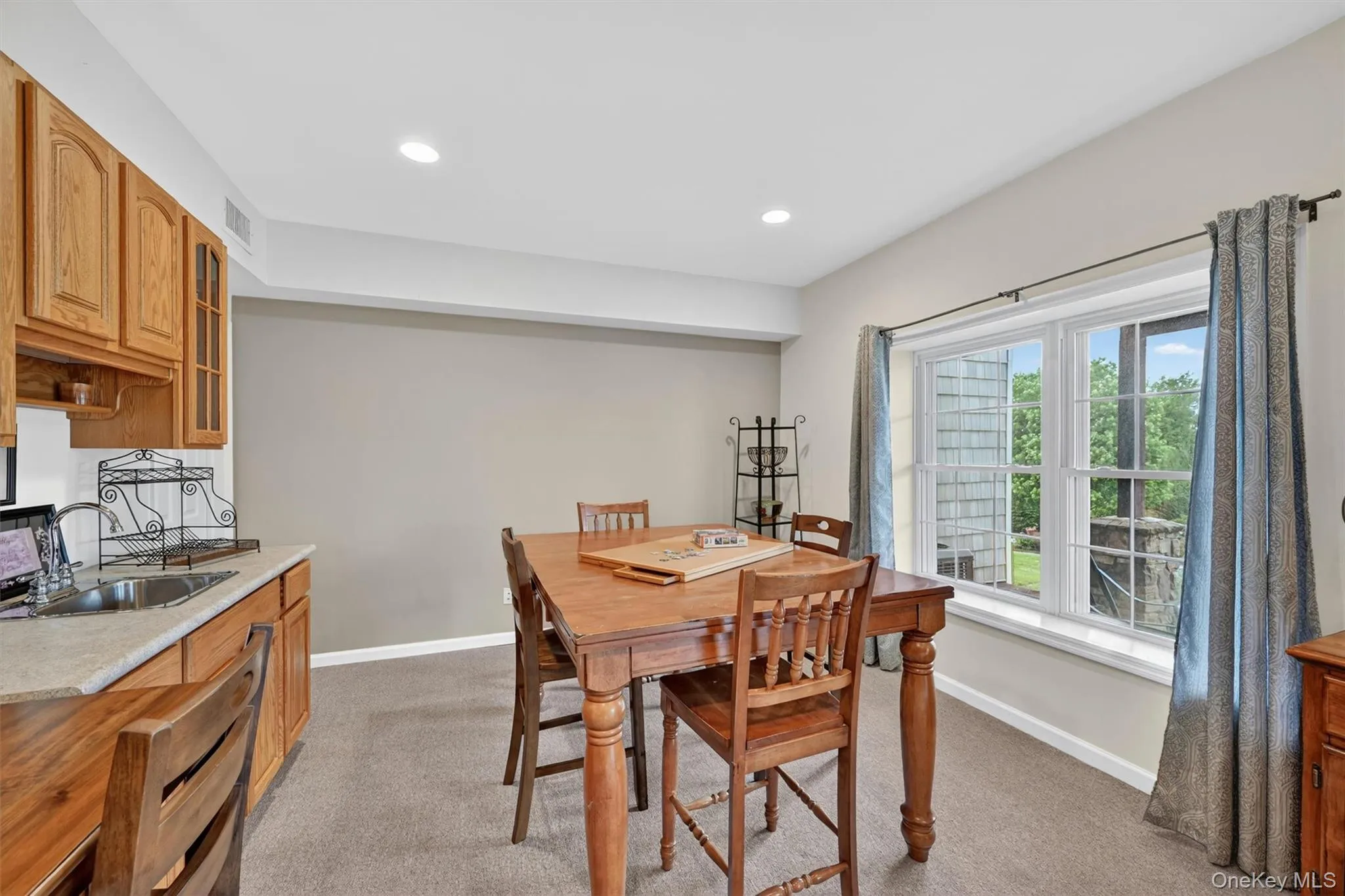 3 Pinehurst Circle, Monroe, NY, 3 Bedrooms Bedrooms, 8 Rooms Rooms,3 BathroomsBathrooms,Residential,For Rent,Pinehurst,0,1003763 3 Pinehurst Circle, Monroe, NY, 3 Bedrooms Bedrooms, 8 Rooms Rooms,3 BathroomsBathrooms,Residential,For Rent,Pinehurst,0,1003763