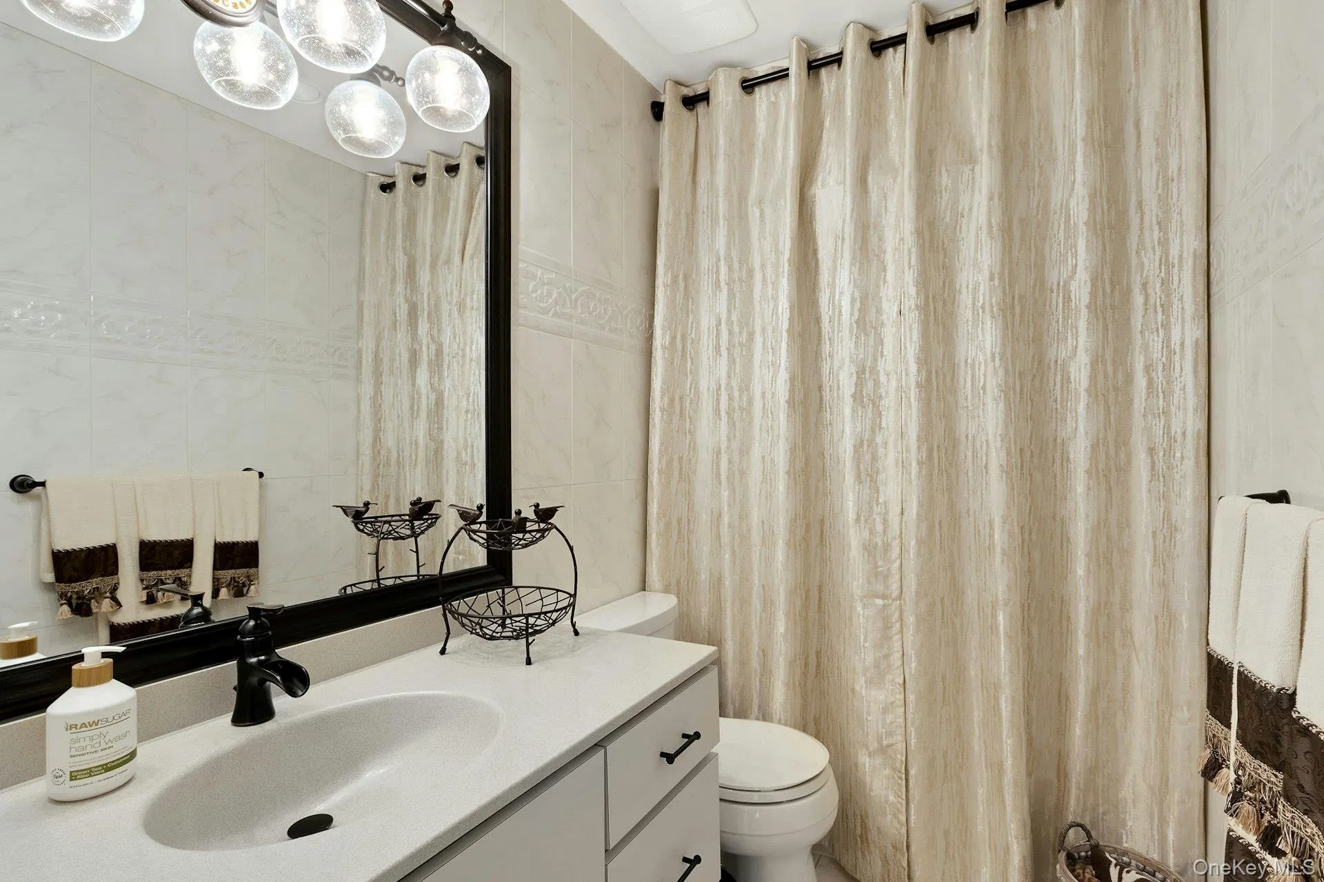 9 Cranford Road, Clarkstown, NY, 4 Bedrooms Bedrooms, 11 Rooms Rooms,3 BathroomsBathrooms,Residential,For Rent,Cranford,0,1003766 9 Cranford Road, Clarkstown, NY, 4 Bedrooms Bedrooms, 11 Rooms Rooms,3 BathroomsBathrooms,Residential,For Rent,Cranford,0,1003766