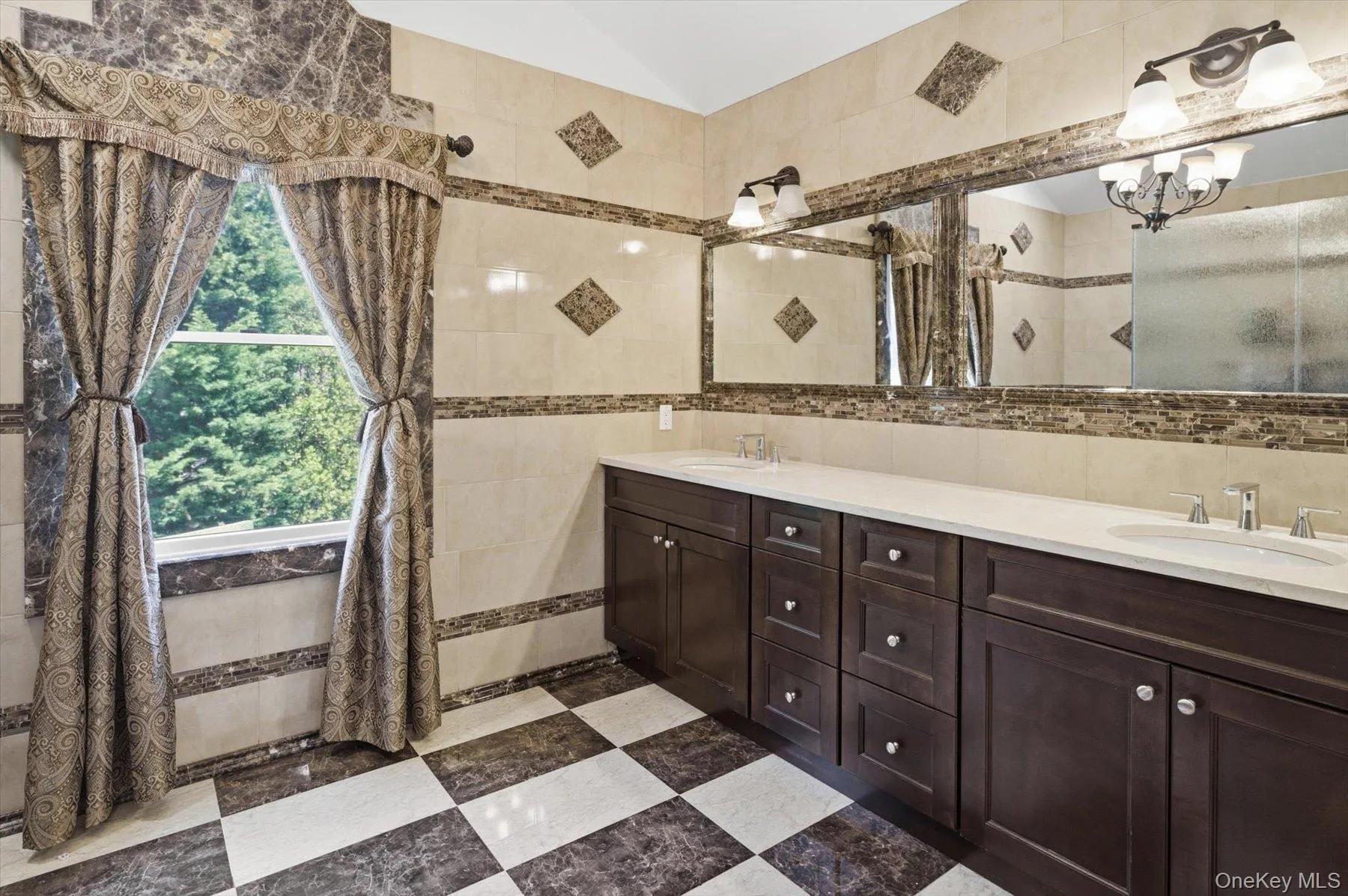 19 Gruber Drive, Glen Cove, NY, 3 Bedrooms Bedrooms, 7 Rooms Rooms,2 BathroomsBathrooms,Residential,For Rent,Gruber,0,1003769 19 Gruber Drive, Glen Cove, NY, 3 Bedrooms Bedrooms, 7 Rooms Rooms,2 BathroomsBathrooms,Residential,For Rent,Gruber,0,1003769