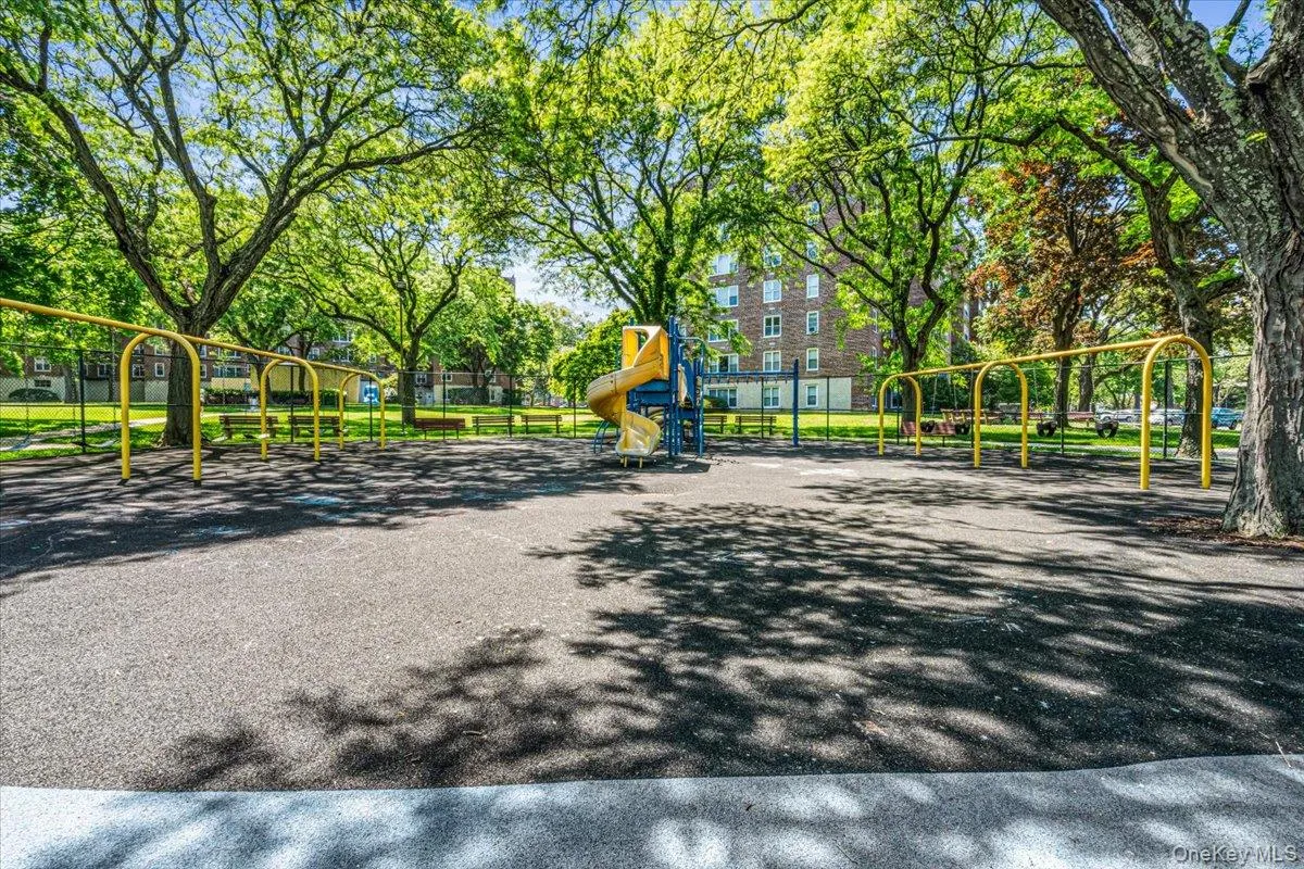 18-65 211th Street, New York, NY, 3 Bedrooms Bedrooms, 6 Rooms Rooms,2 BathroomsBathrooms,Residential,For Rent,211th,0,1003771 18-65 211th Street, New York, NY, 3 Bedrooms Bedrooms, 6 Rooms Rooms,2 BathroomsBathrooms,Residential,For Rent,211th,0,1003771