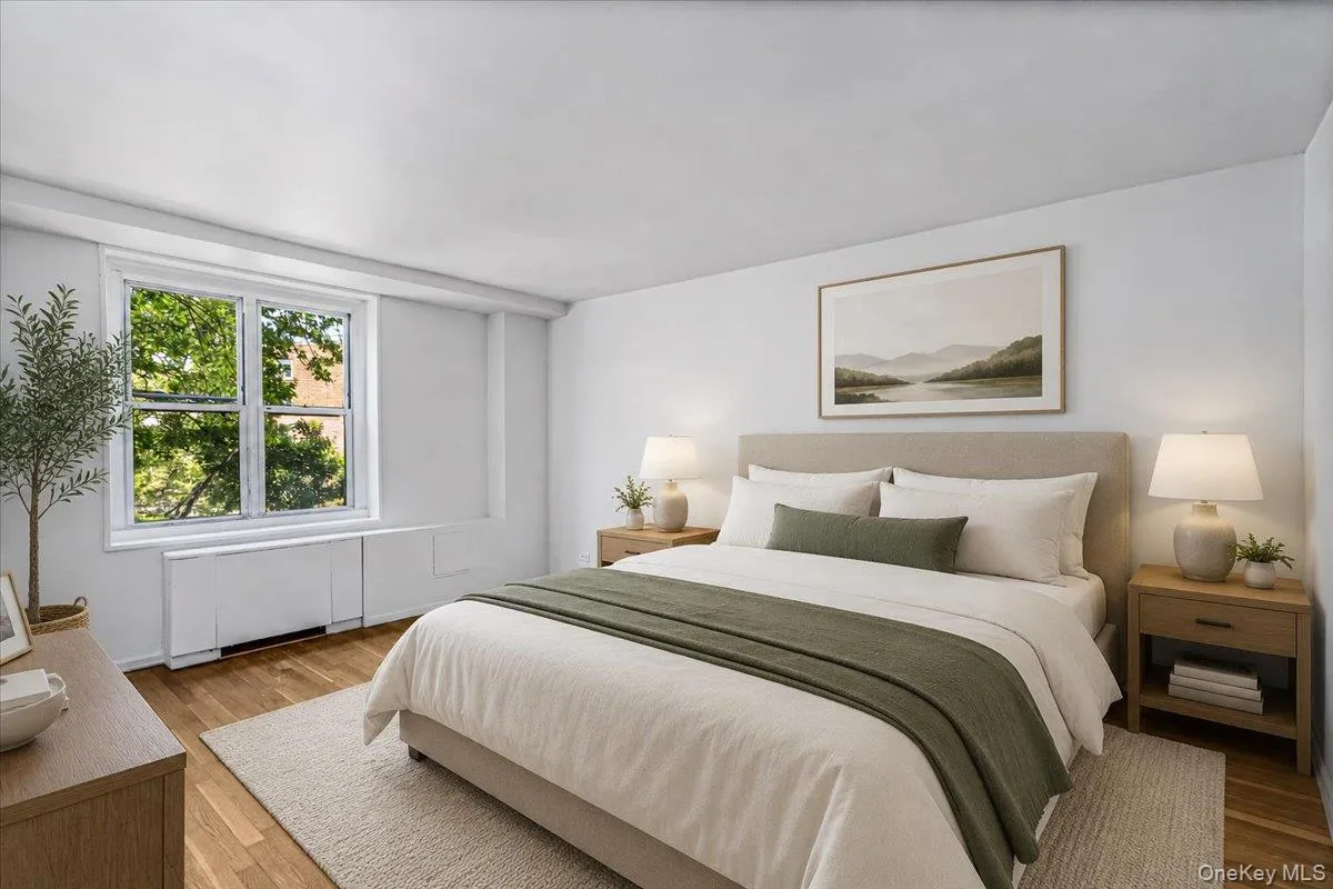 Virtually Staged Primary Bedroom with ensuite bathroom Virtually Staged Primary Bedroom with ensuite bathroom