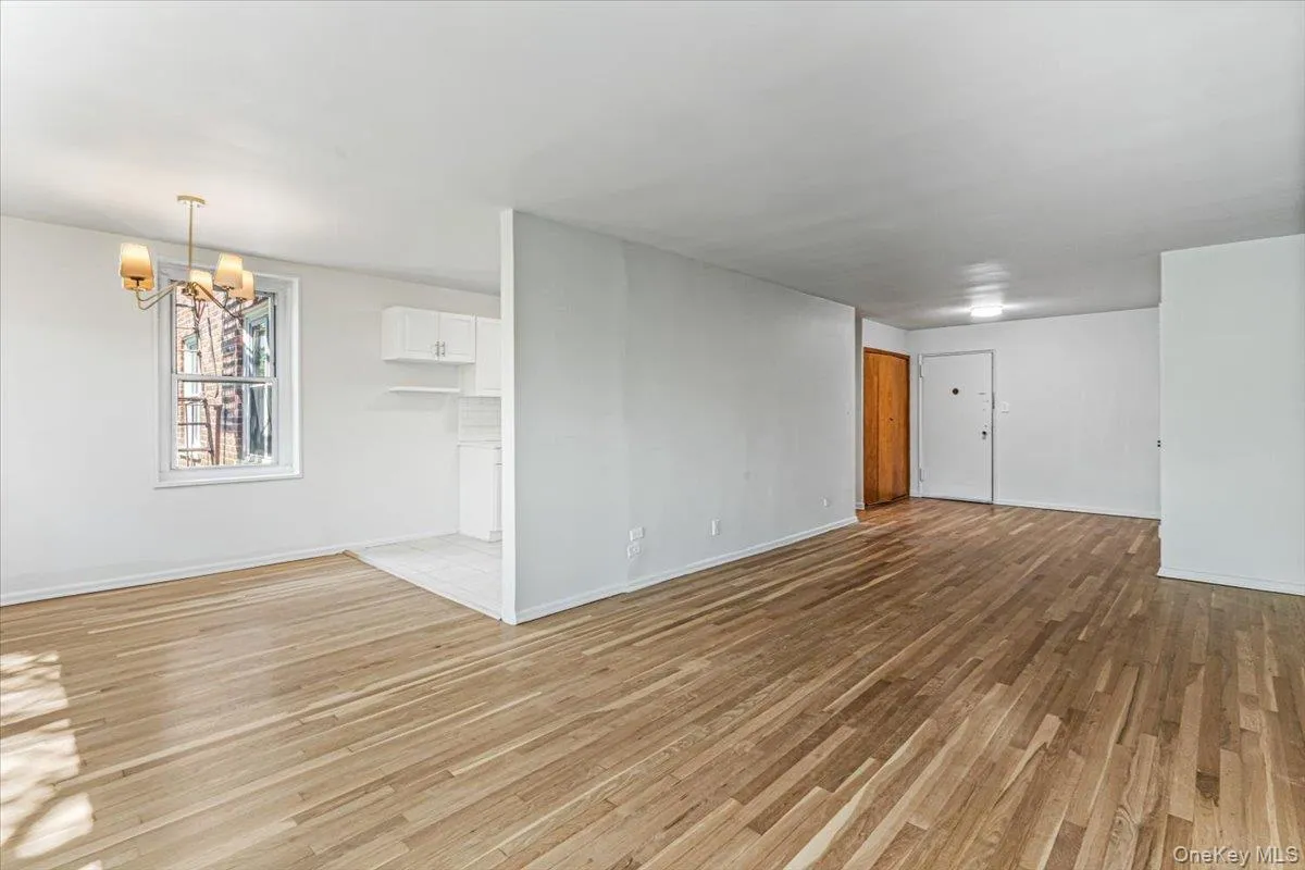 18-65 211th Street, New York, NY, 3 Bedrooms Bedrooms, 6 Rooms Rooms,2 BathroomsBathrooms,Residential,For Rent,211th,0,1003771 18-65 211th Street, New York, NY, 3 Bedrooms Bedrooms, 6 Rooms Rooms,2 BathroomsBathrooms,Residential,For Rent,211th,0,1003771