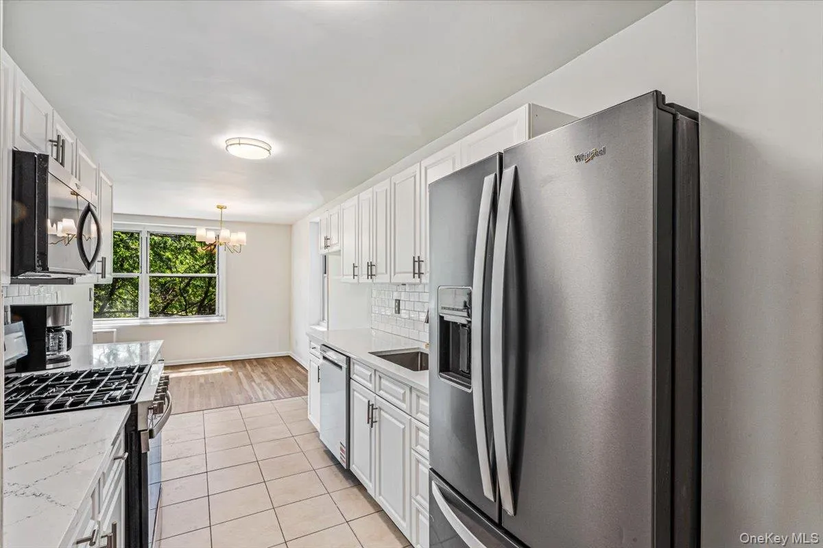Kitchen with all new appliances Kitchen with all new appliances