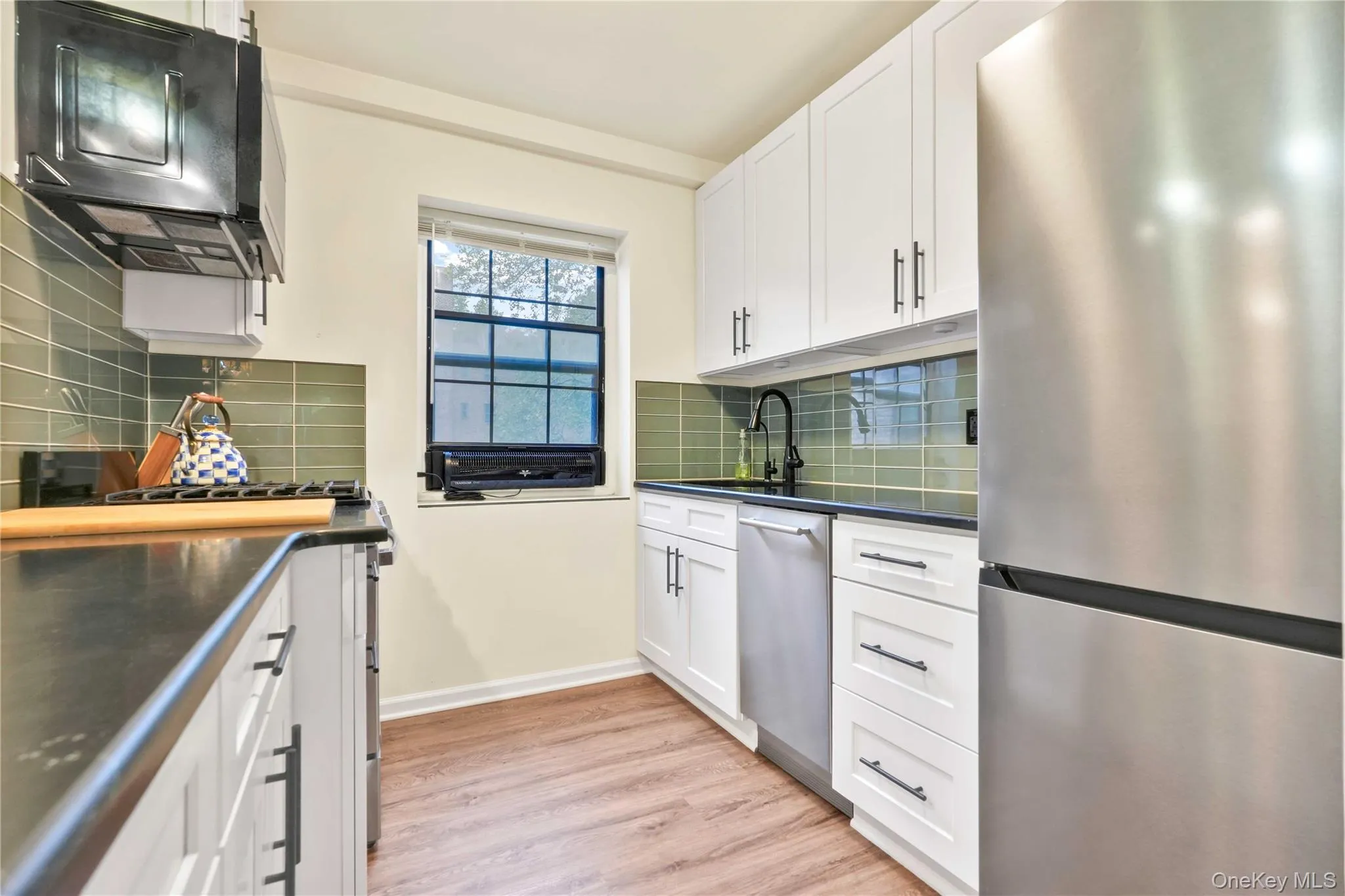 144-32 78th Avenue, New York, NY, 1 Bedroom Bedrooms, 5 Rooms Rooms,1 BathroomBathrooms,Residential,For Rent,78th,0,1003773 144-32 78th Avenue, New York, NY, 1 Bedroom Bedrooms, 5 Rooms Rooms,1 BathroomBathrooms,Residential,For Rent,78th,0,1003773
