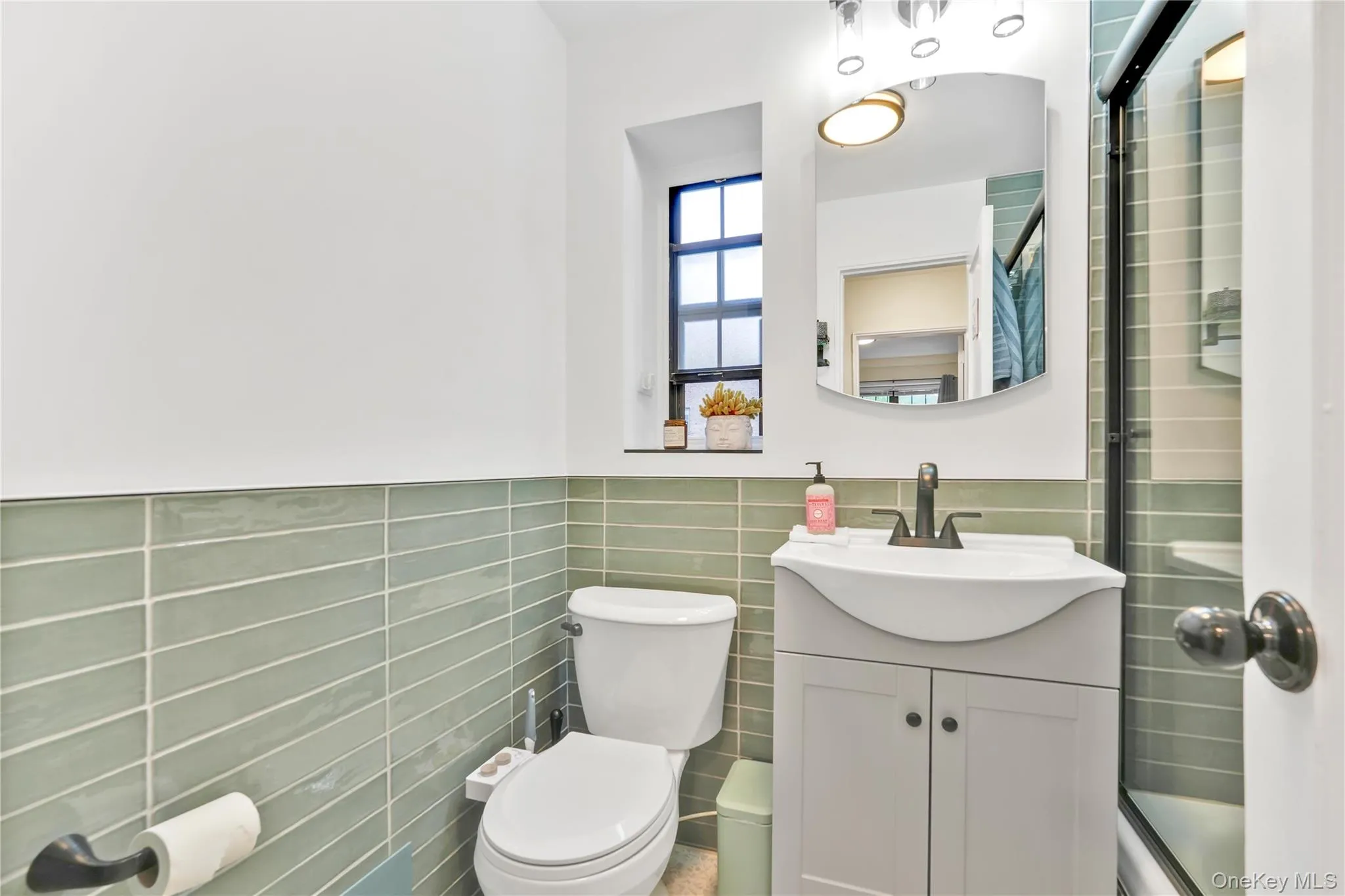 144-32 78th Avenue, New York, NY, 1 Bedroom Bedrooms, 5 Rooms Rooms,1 BathroomBathrooms,Residential,For Rent,78th,0,1003773 144-32 78th Avenue, New York, NY, 1 Bedroom Bedrooms, 5 Rooms Rooms,1 BathroomBathrooms,Residential,For Rent,78th,0,1003773