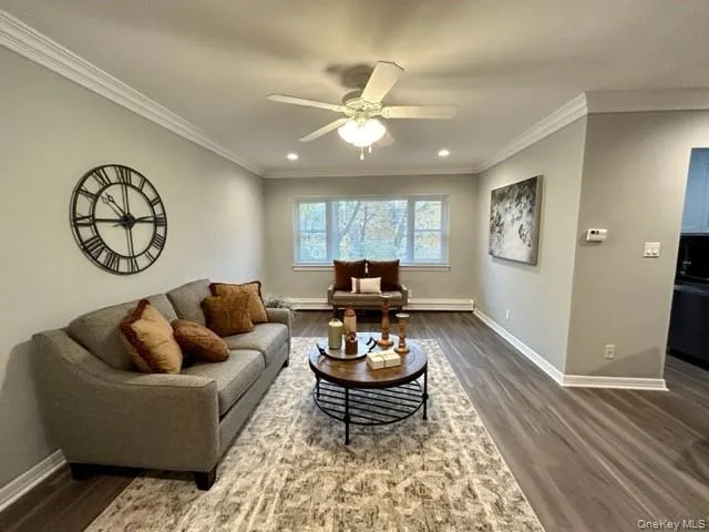92 South Clinton Avenue, Islip, NY, 1 Bedroom Bedrooms, 4 Rooms Rooms,1 BathroomBathrooms,Residential Lease,For Rent,South Clinton,0,1003779 92 South Clinton Avenue, Islip, NY, 1 Bedroom Bedrooms, 4 Rooms Rooms,1 BathroomBathrooms,Residential Lease,For Rent,South Clinton,0,1003779