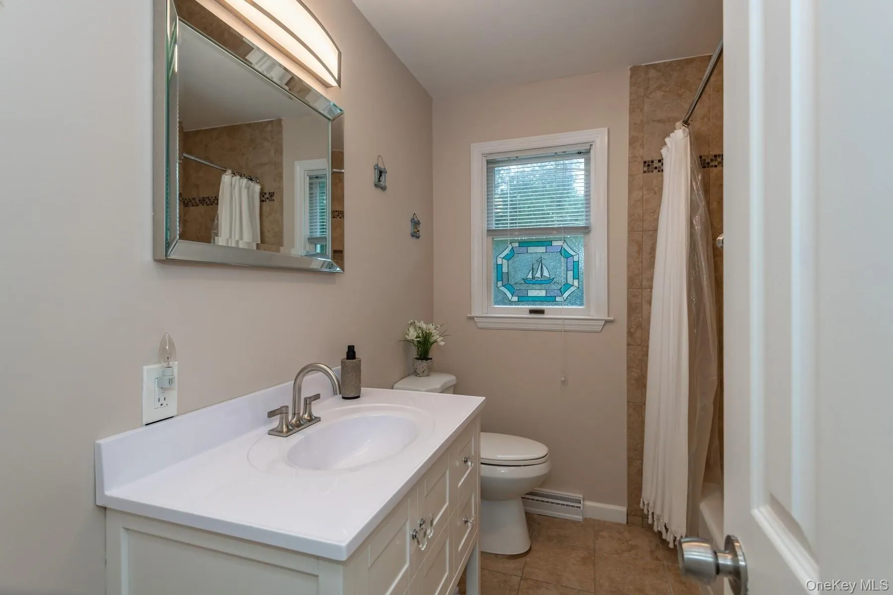 5 Hyler Drive, Southampton, NY, 3 Bedrooms Bedrooms, 7 Rooms Rooms,2 BathroomsBathrooms,Residential Lease,For Rent,Hyler,0,1003783 5 Hyler Drive, Southampton, NY, 3 Bedrooms Bedrooms, 7 Rooms Rooms,2 BathroomsBathrooms,Residential Lease,For Rent,Hyler,0,1003783