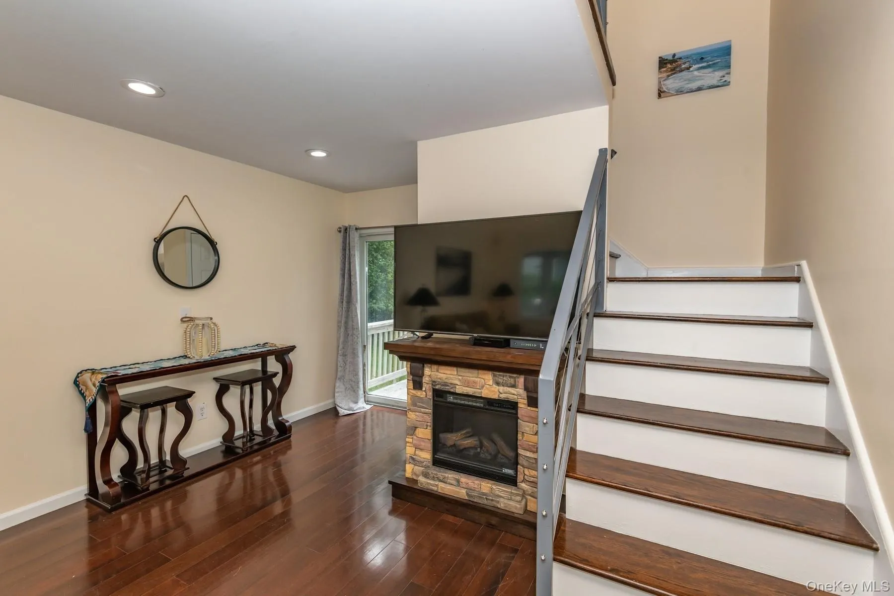 5 Hyler Drive, Southampton, NY, 3 Bedrooms Bedrooms, 7 Rooms Rooms,2 BathroomsBathrooms,Residential Lease,For Rent,Hyler,0,1003783 5 Hyler Drive, Southampton, NY, 3 Bedrooms Bedrooms, 7 Rooms Rooms,2 BathroomsBathrooms,Residential Lease,For Rent,Hyler,0,1003783